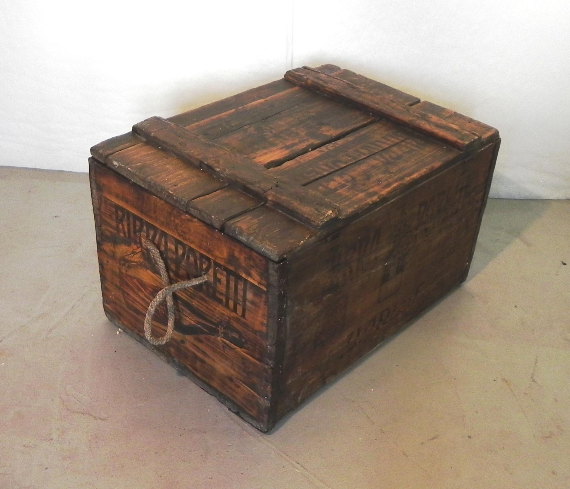baúl de cerveza Poretti, 1912 en Bastante bueno estado para la venta en Felino, IT