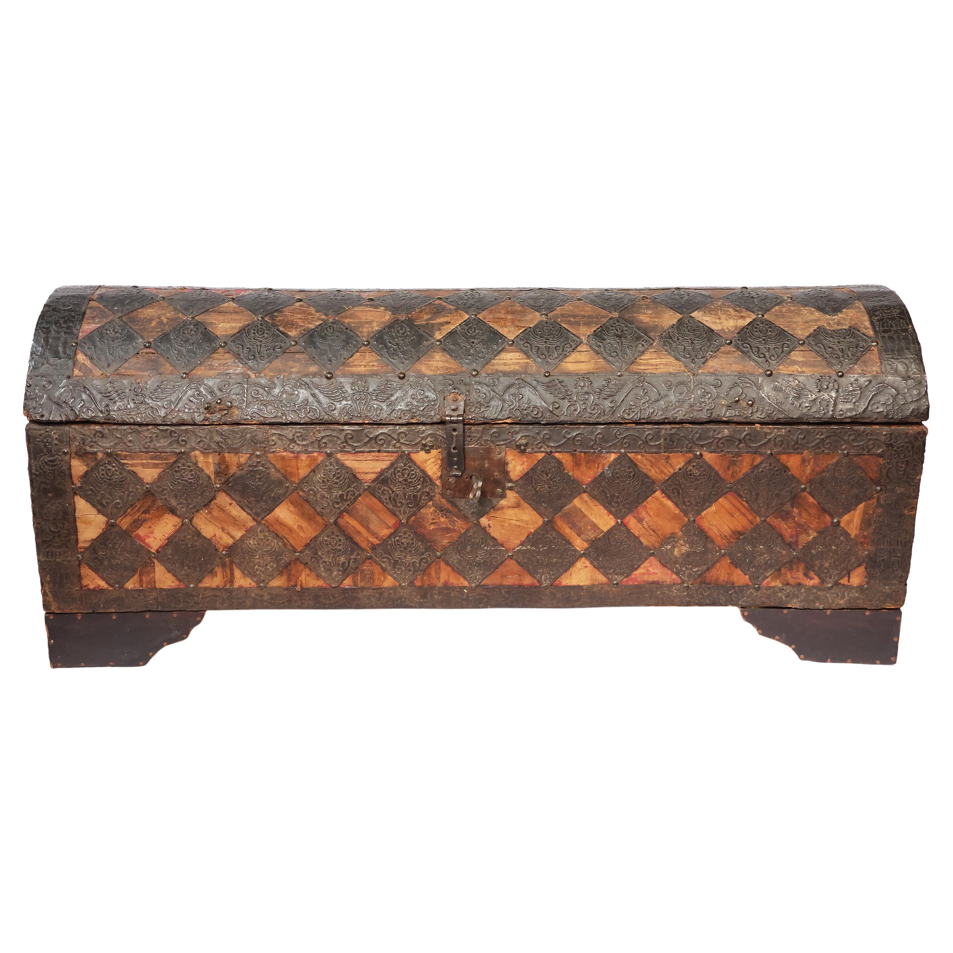 Solid fir trunk lined with velvet and sheet metal, Italy, 16th century