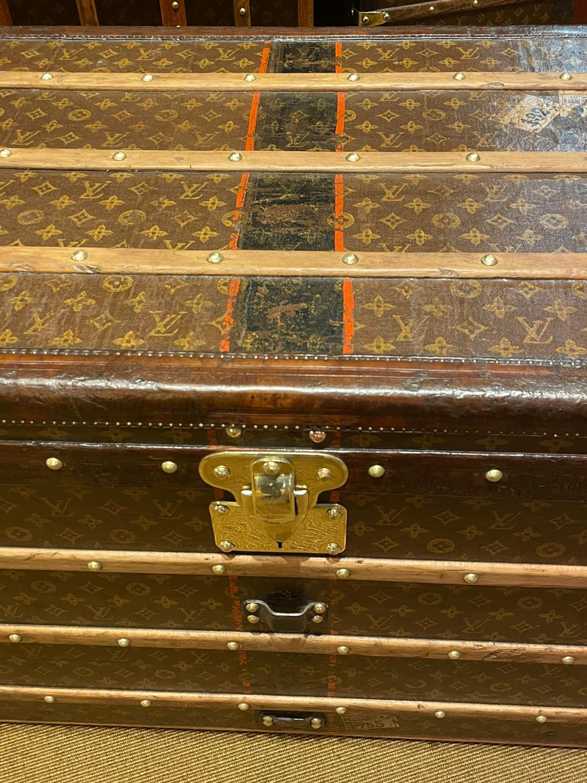 French Louis Vuitton Malle Courrier Monogram trunk France 20th century circa 1915 For Sale