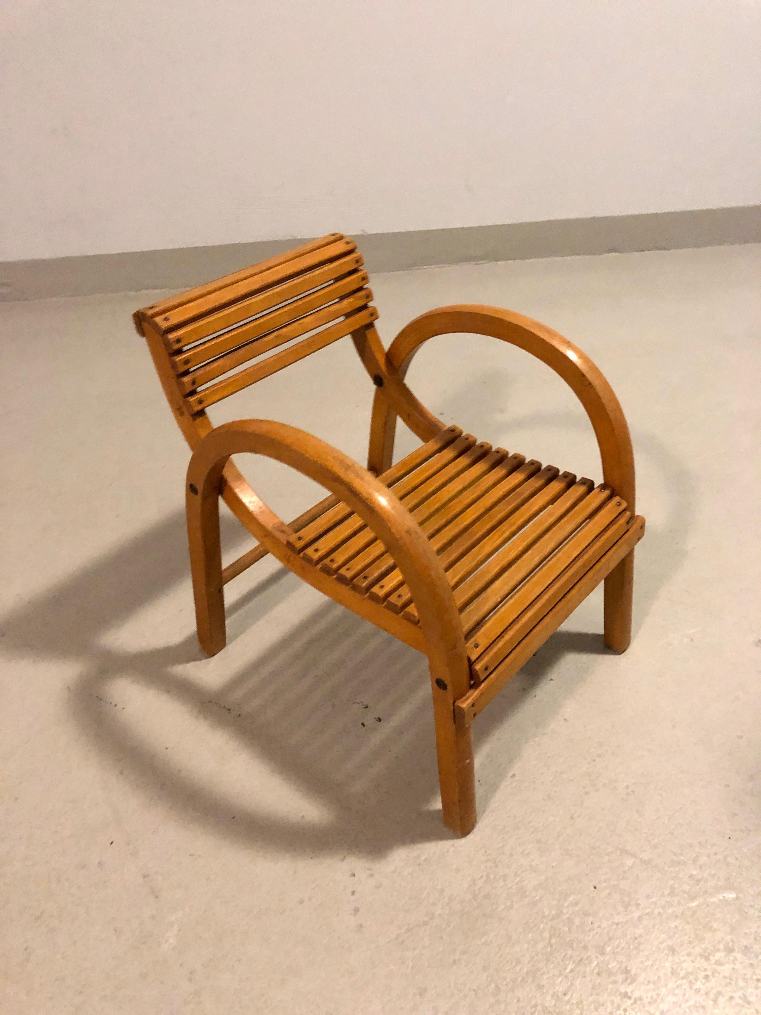 Baumann children's armchair 1930s - French modernist design Bentwood chair In Good Condition For Sale In EINDHOVEN, NL