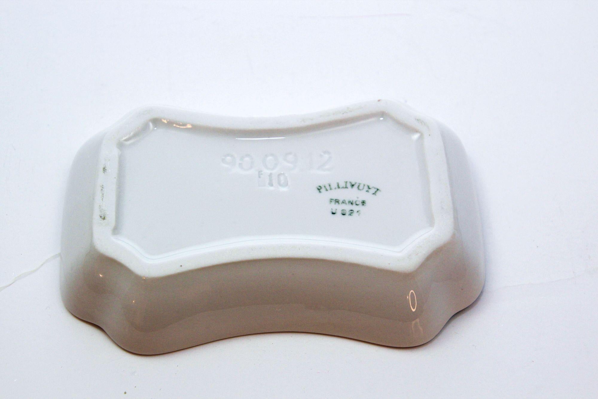 Baumann Paris Hotel Plato de porcelana coleccionable de Pillivuyt Francia Años 60 Francés en venta