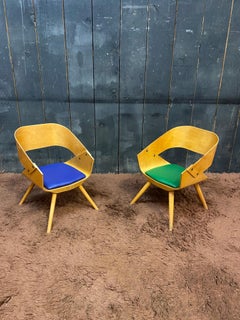 Baumann, Zwei Kindersessel aus tiefgezogenem Holz, um 1950/1960