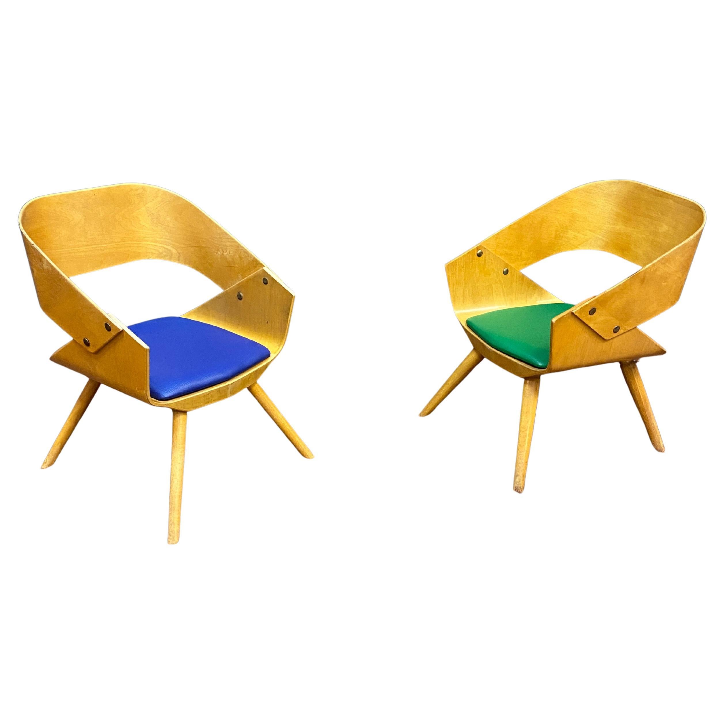 Baumann, Two children
s armchairs in thermoformed wood, circa 1950/1960 For Sale