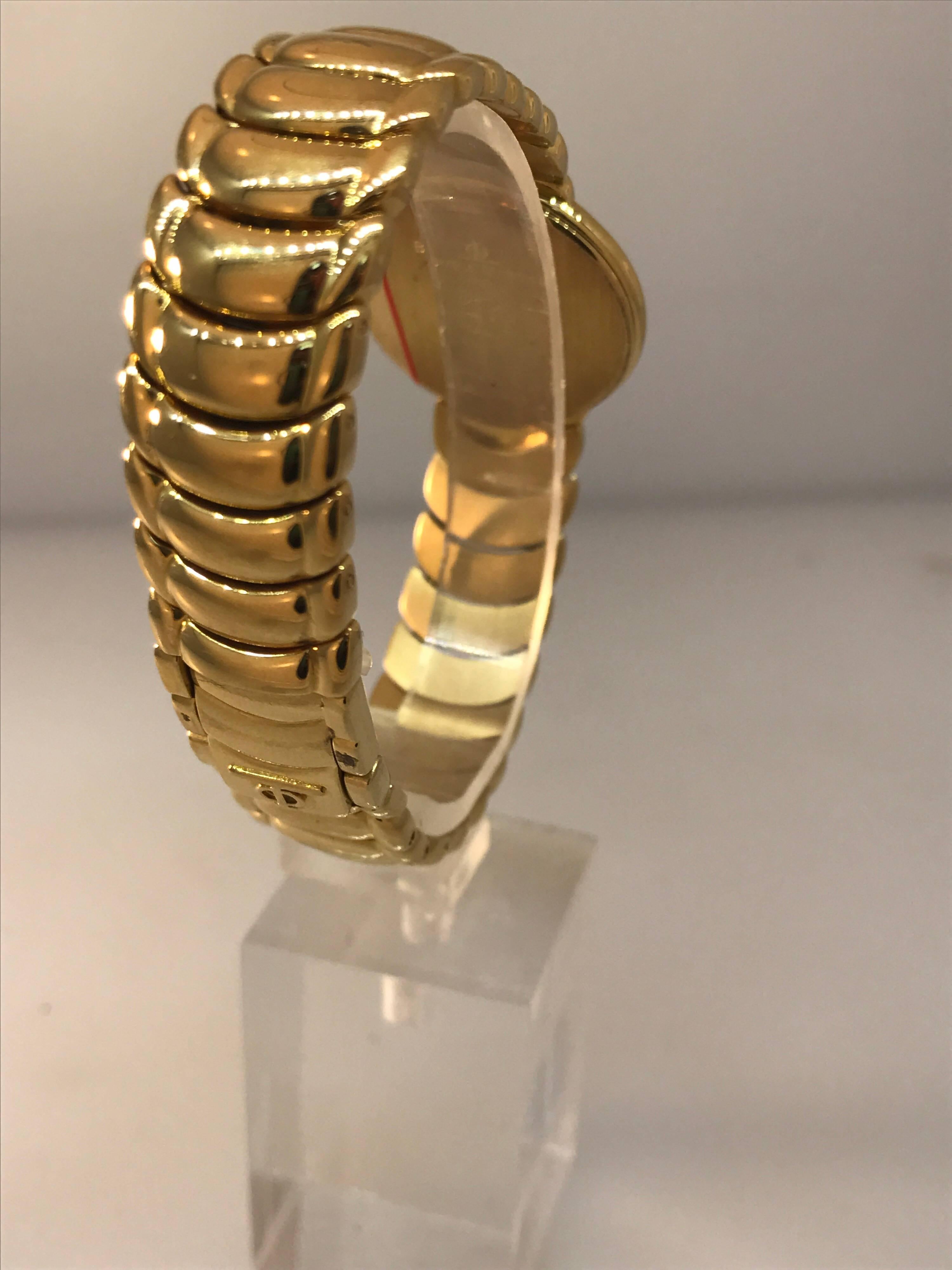 Baume & Mercier 18 Karat Gold Pink Mother-of-Pearl Dial Bracelet Women's Watch For Sale 1