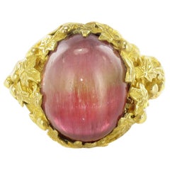 Baume Creation 16 Karat Watermelon Cabochon Turmalin 18 Karat Gelbgold Ring