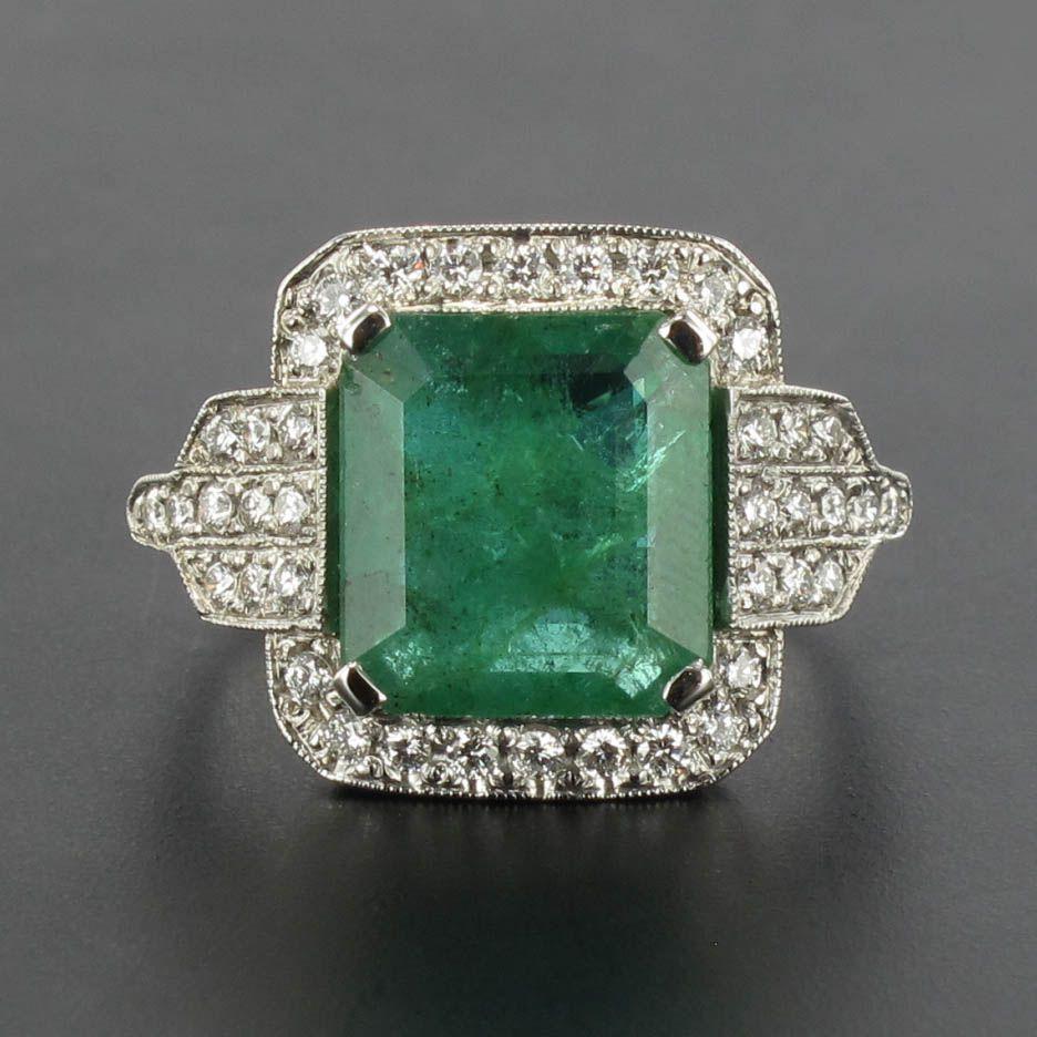 Baume 4.65 Carat Emerald Diamond Gold Ring 7