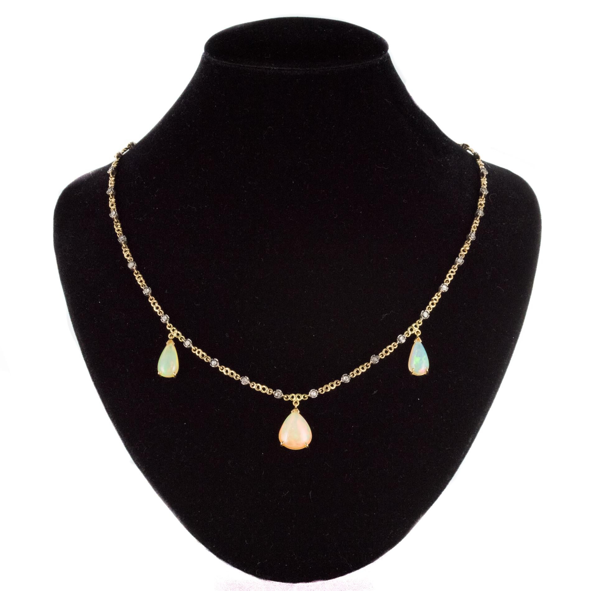 Baume 5.87 Carat Opal Diamond Gold Necklace 3
