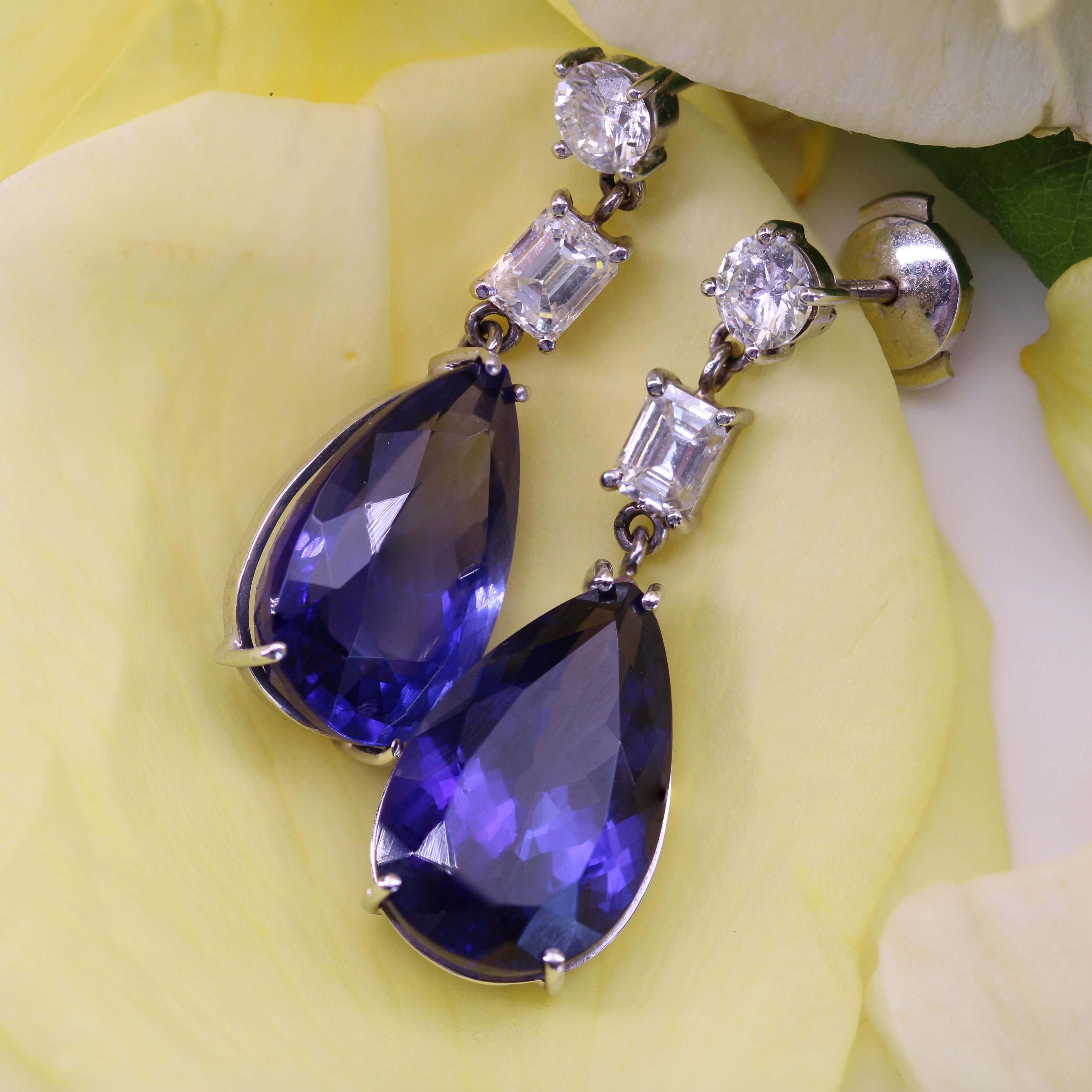 Modern Baume Creation 16 Carats Tanzanite Diamond 18 Karat White Gold Dangle Earrings For Sale