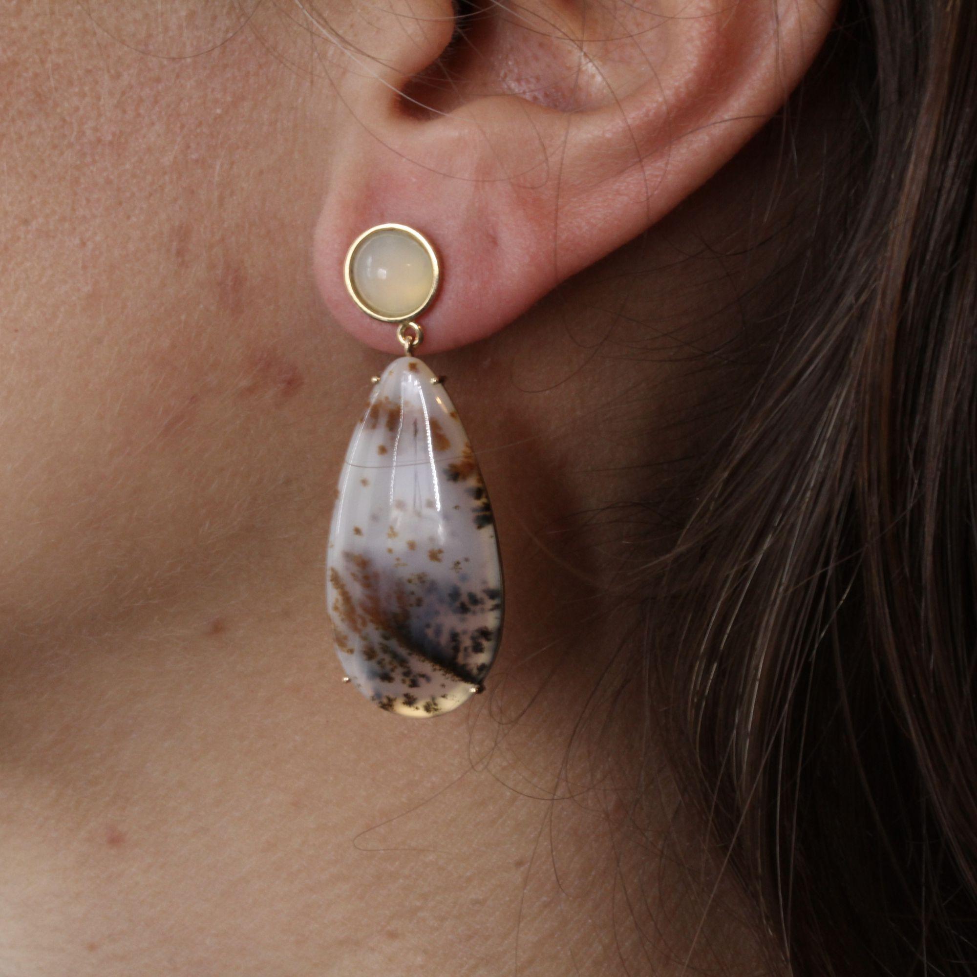 Baume Creation Dendrite Agate Moonstone 18 Karat Yellow Gold Dangle Earrings In New Condition For Sale In Poitiers, FR