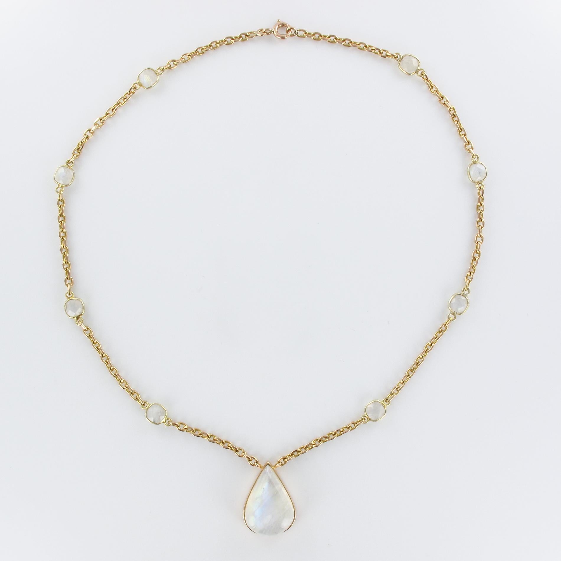 Baume Creation Labradorite 18 Karat Yellow Gold Necklace For Sale 7