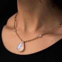 Baume Creation Labradorite 18 Karat Yellow Gold Necklace