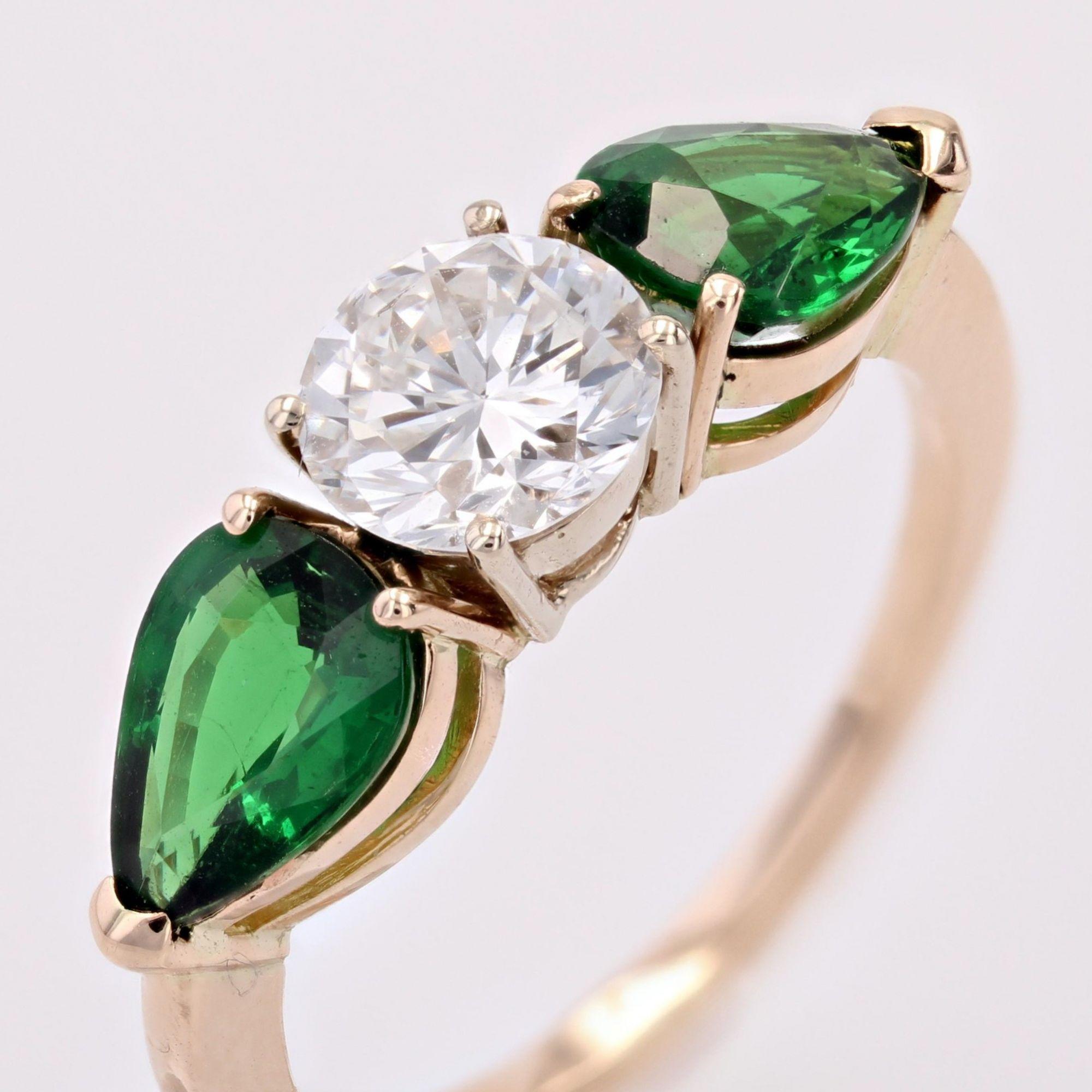 Baume Creation Natural Tsavorite Garnet D.VVS Diamond Yellow Gold Trilogy Ring For Sale 3