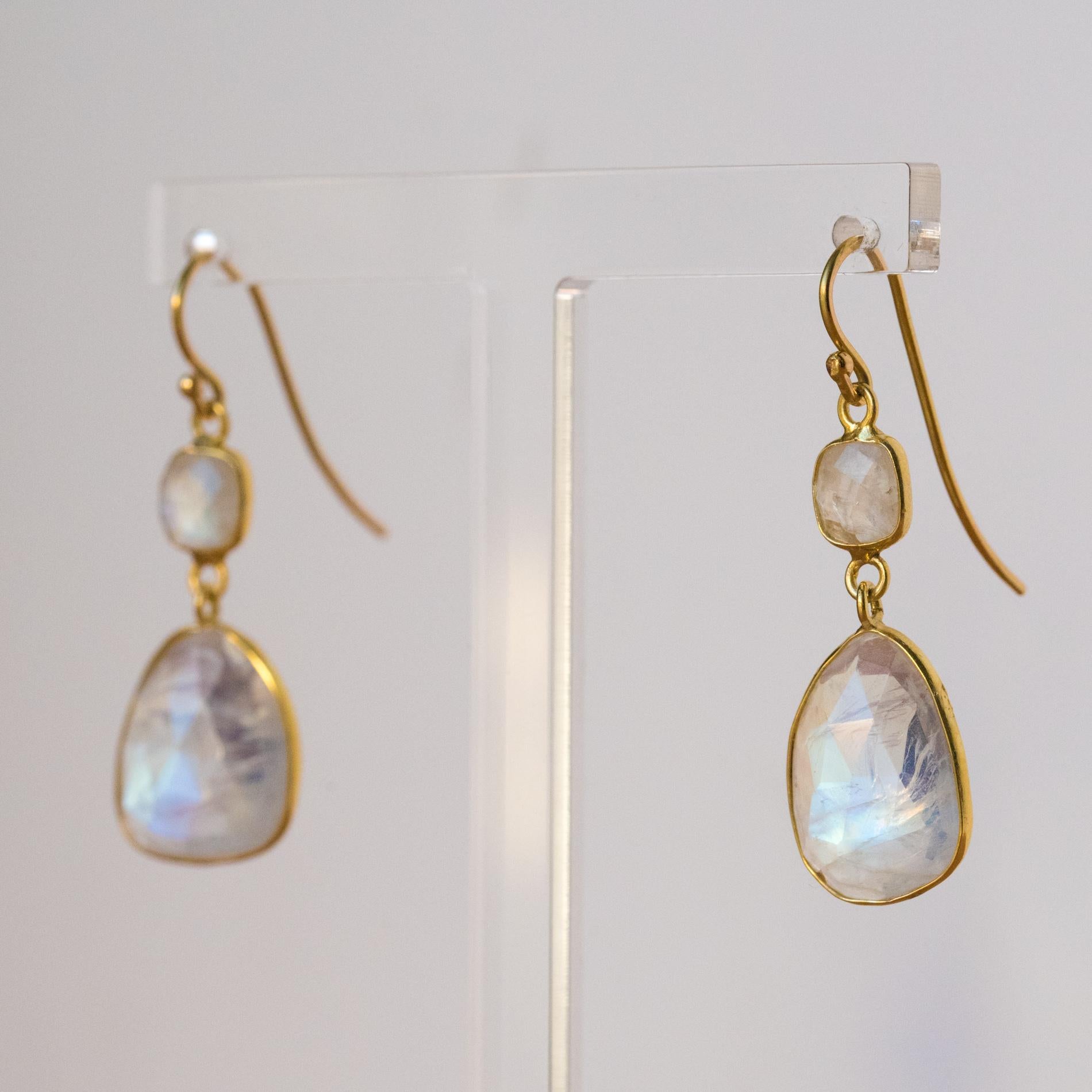 Modern Baume Creation New Moonstones Yellow Gold Dangle Earrings