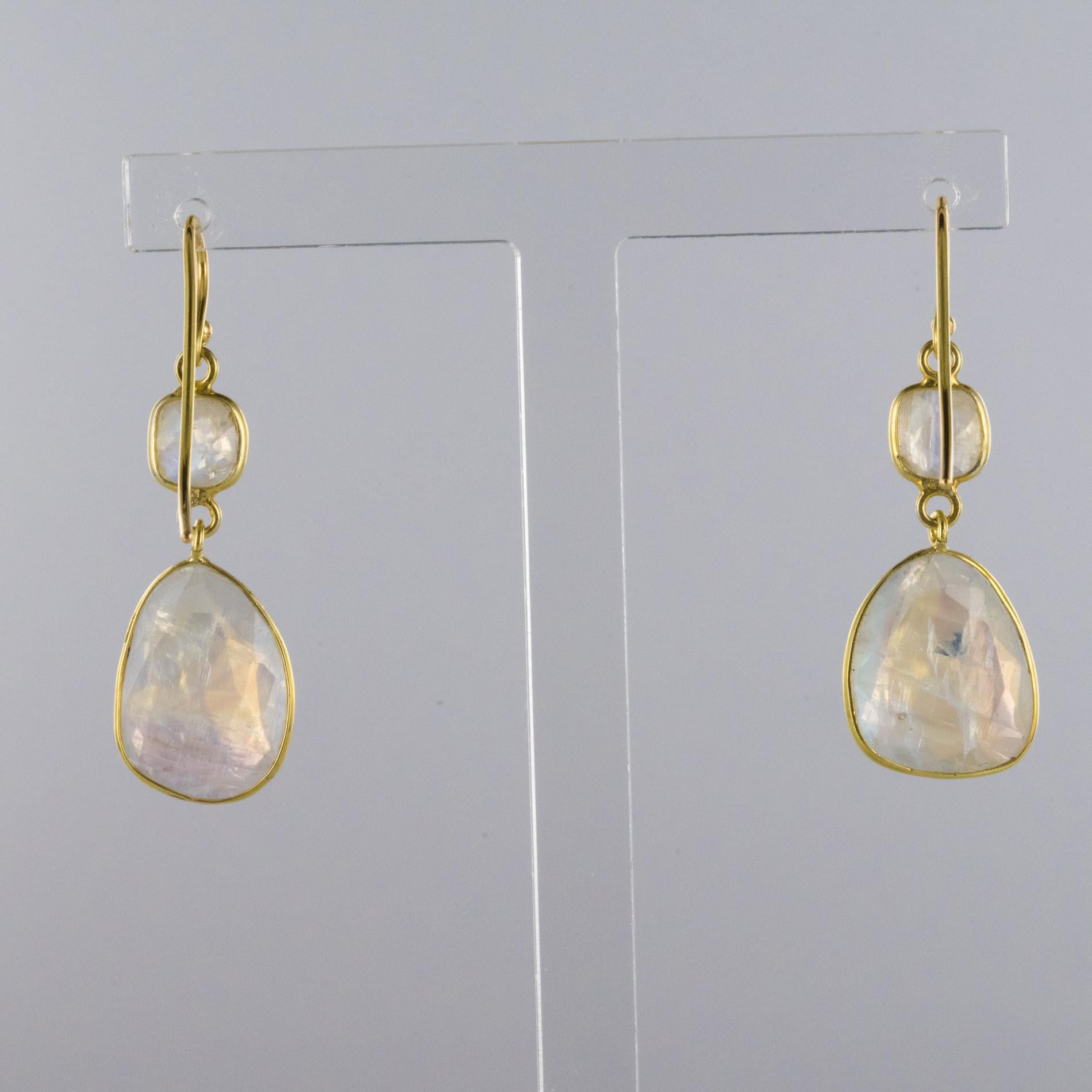 Baume Creation New Moonstones Yellow Gold Dangle Earrings 3