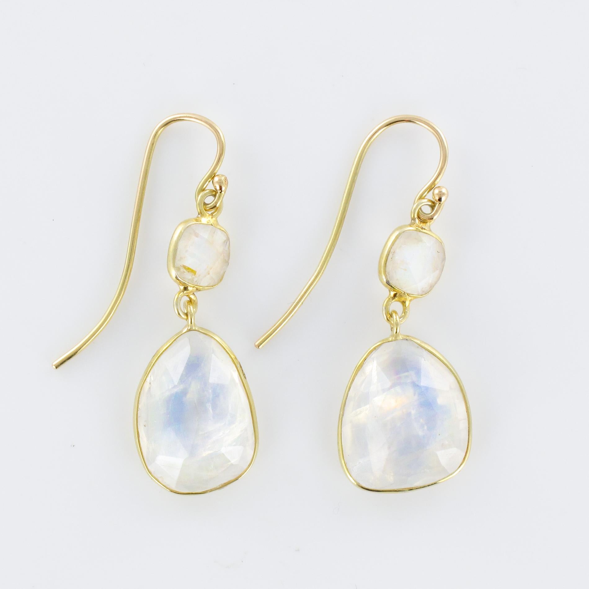 Baume Creation New Moonstones Yellow Gold Dangle Earrings 4