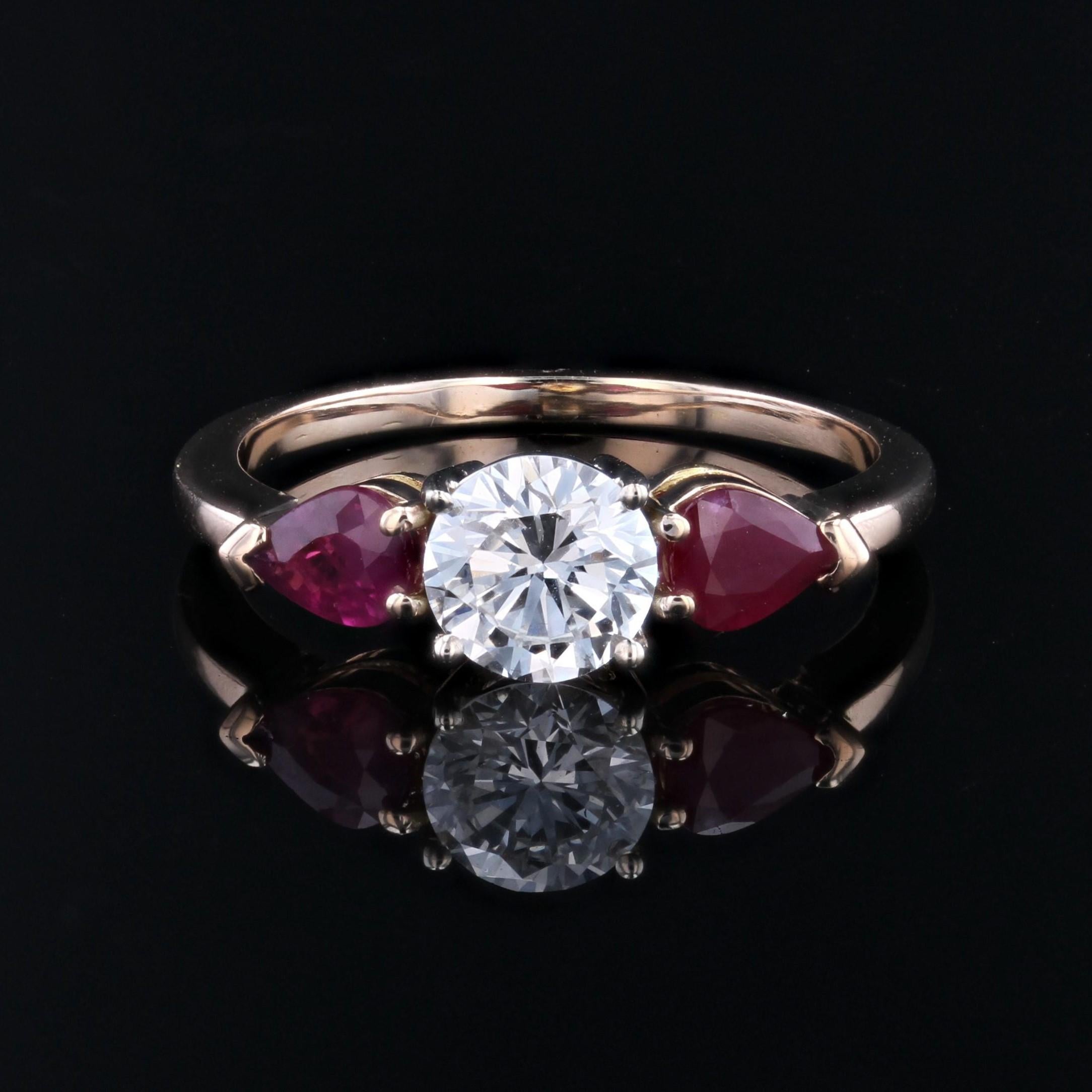 Modern Baume Creation Rubies E.VVS Diamond Yellow Gold Trilogy Ring For Sale