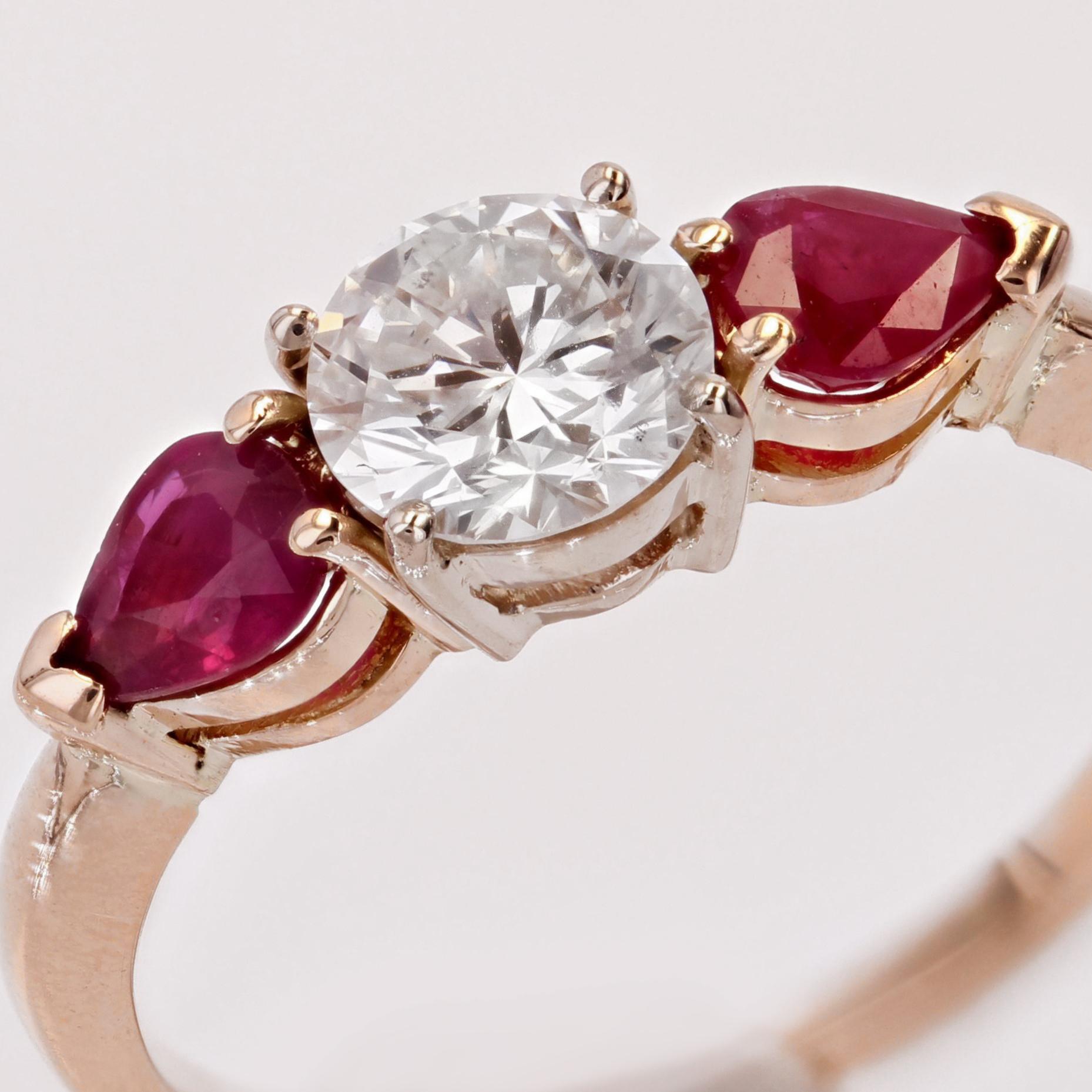 Baume Creation Rubies E.VVS Diamond Yellow Gold Trilogy Ring For Sale 2