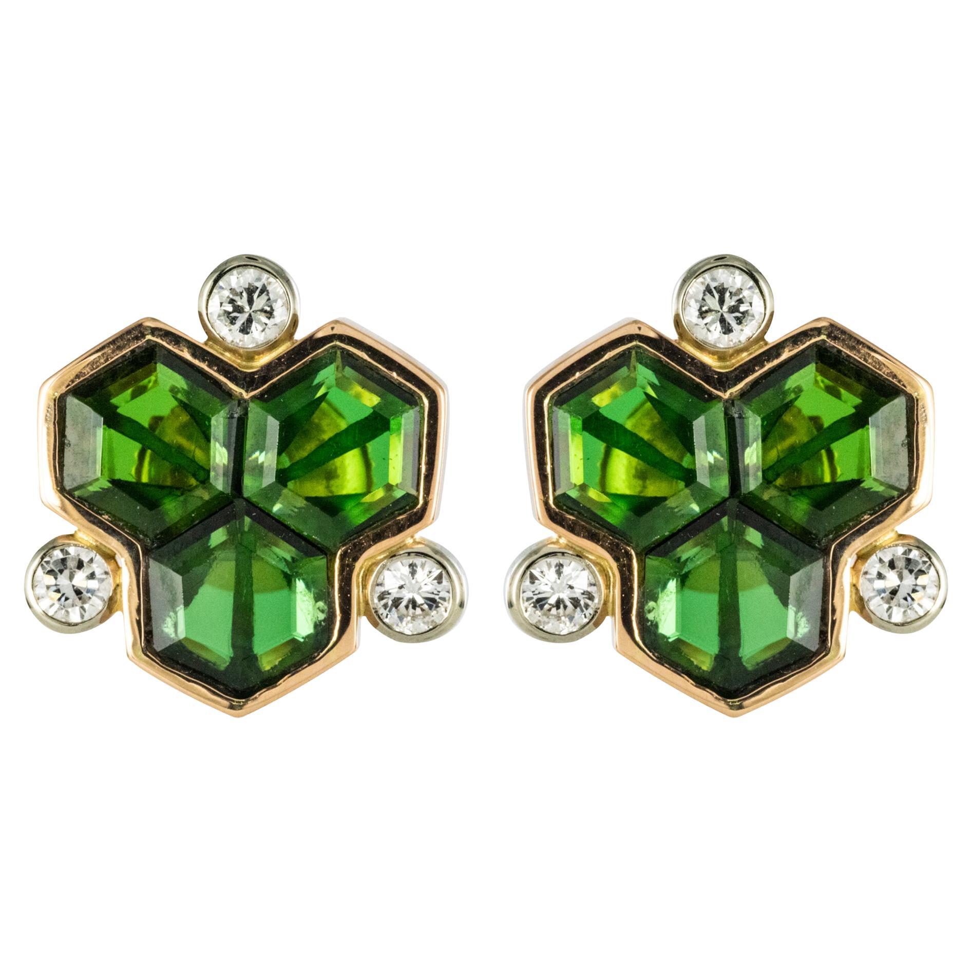 Boucles d
oreilles en or jaune 18 carats avec tourmaline et diamants Baume Creation