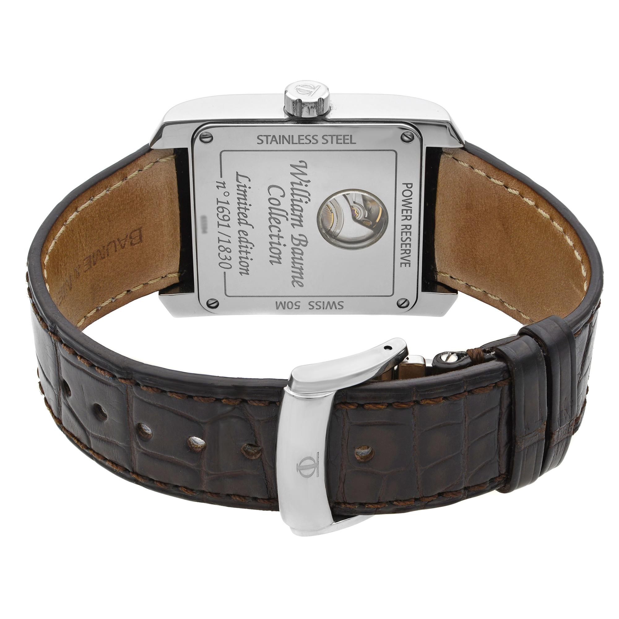 Montre homme Baume et Mercier Hampton Classic Square Day-Date cadran argenté 8757 Bon état à New York, NY