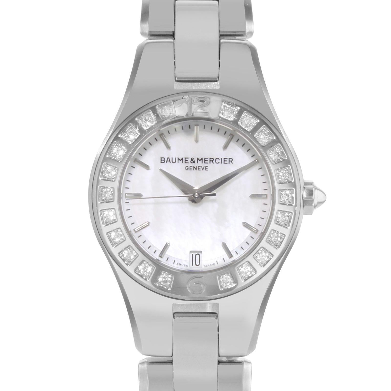 (17246)
This never been worn Baume et Mercier Linea MOA10078 is a beautiful Ladies timepiece that is powered by a quartz movement which is cased in a stainless steel case. It has a round shape face, date dial and has hand sticks style markers. It is