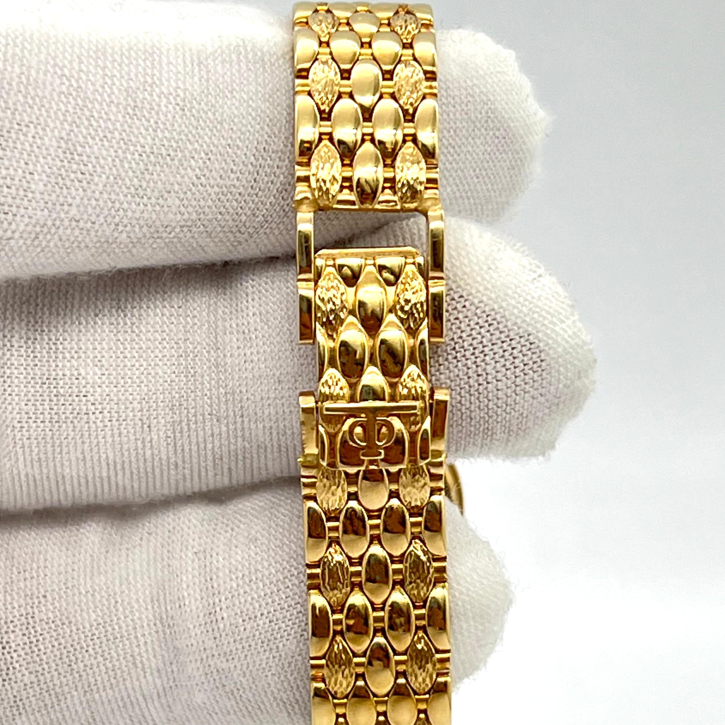 BAUME & MERCIER 14k Yellow Gold Quartz Watch In Good Condition For Sale In New York, NY