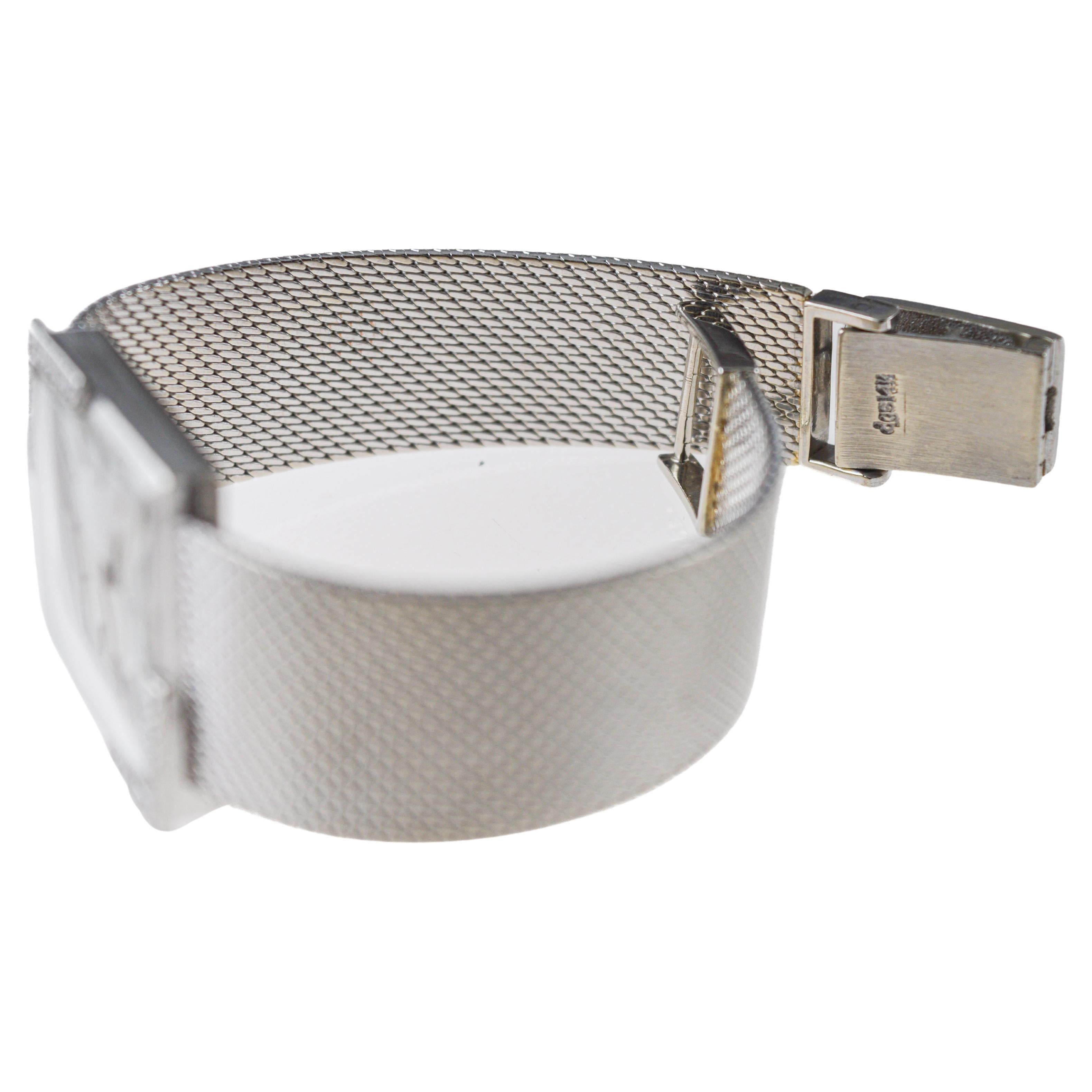 Baume Mercier 14 carats Montre habillée en or blanc massif avec accents de diamants en vente 7