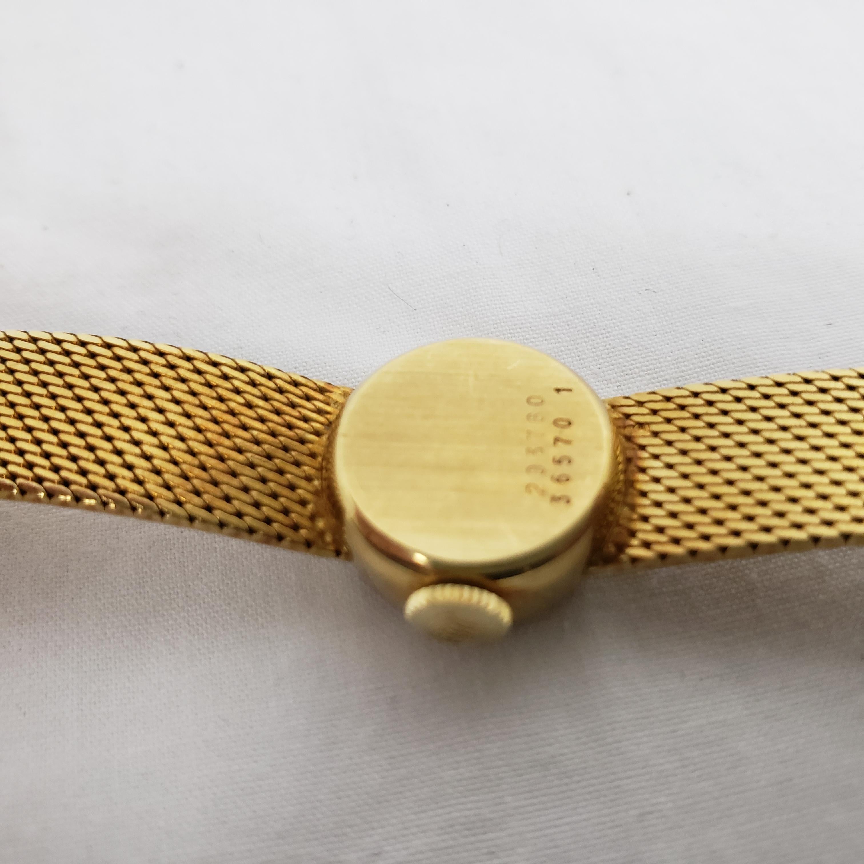 Baume Mercier 18 Karat Yellow Gold Ladies Wristwatch & Bracelet & Original Box For Sale 5
