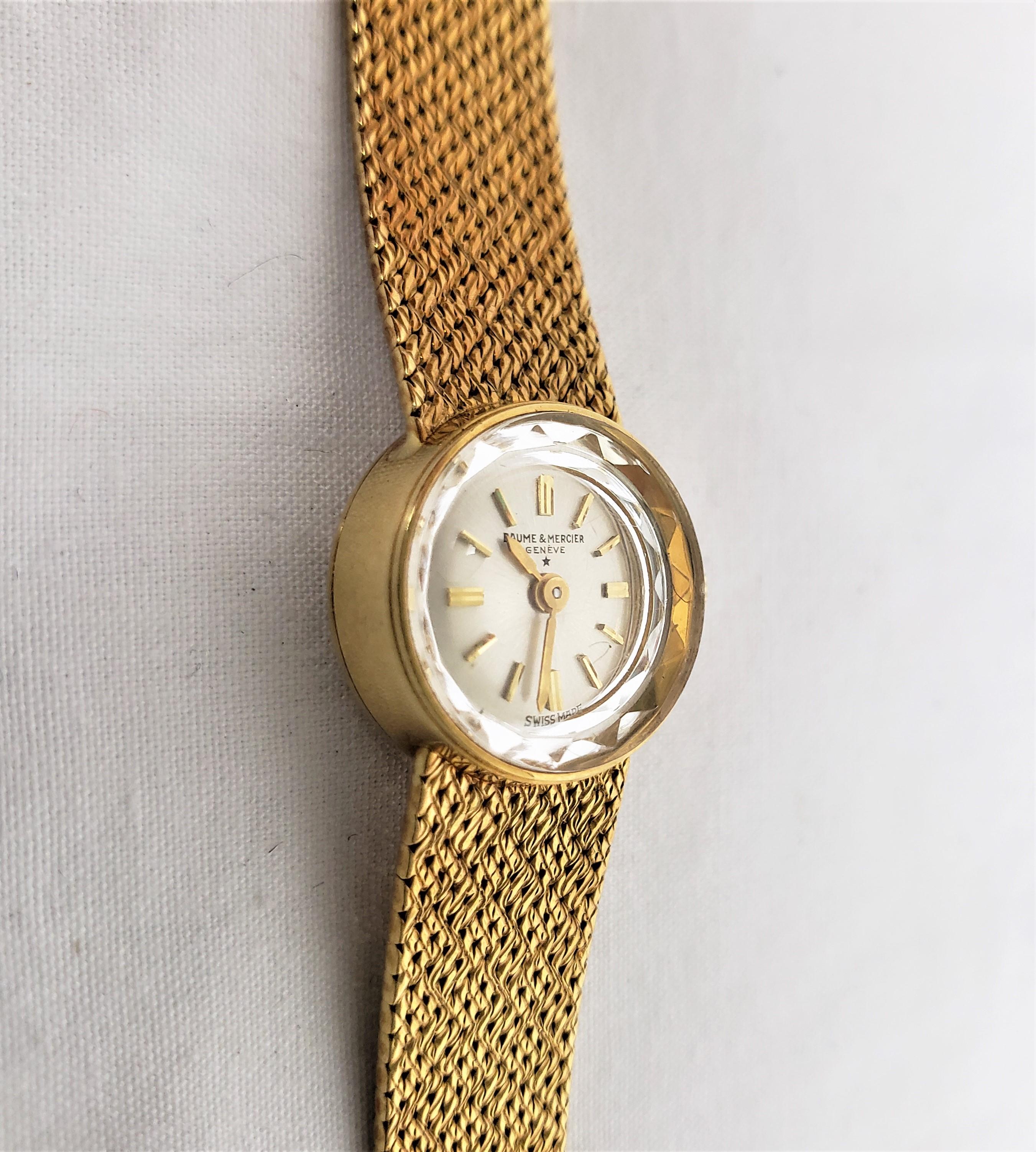 Baume Mercier 18 Karat Yellow Gold Ladies Wristwatch & Bracelet & Original Box For Sale 1