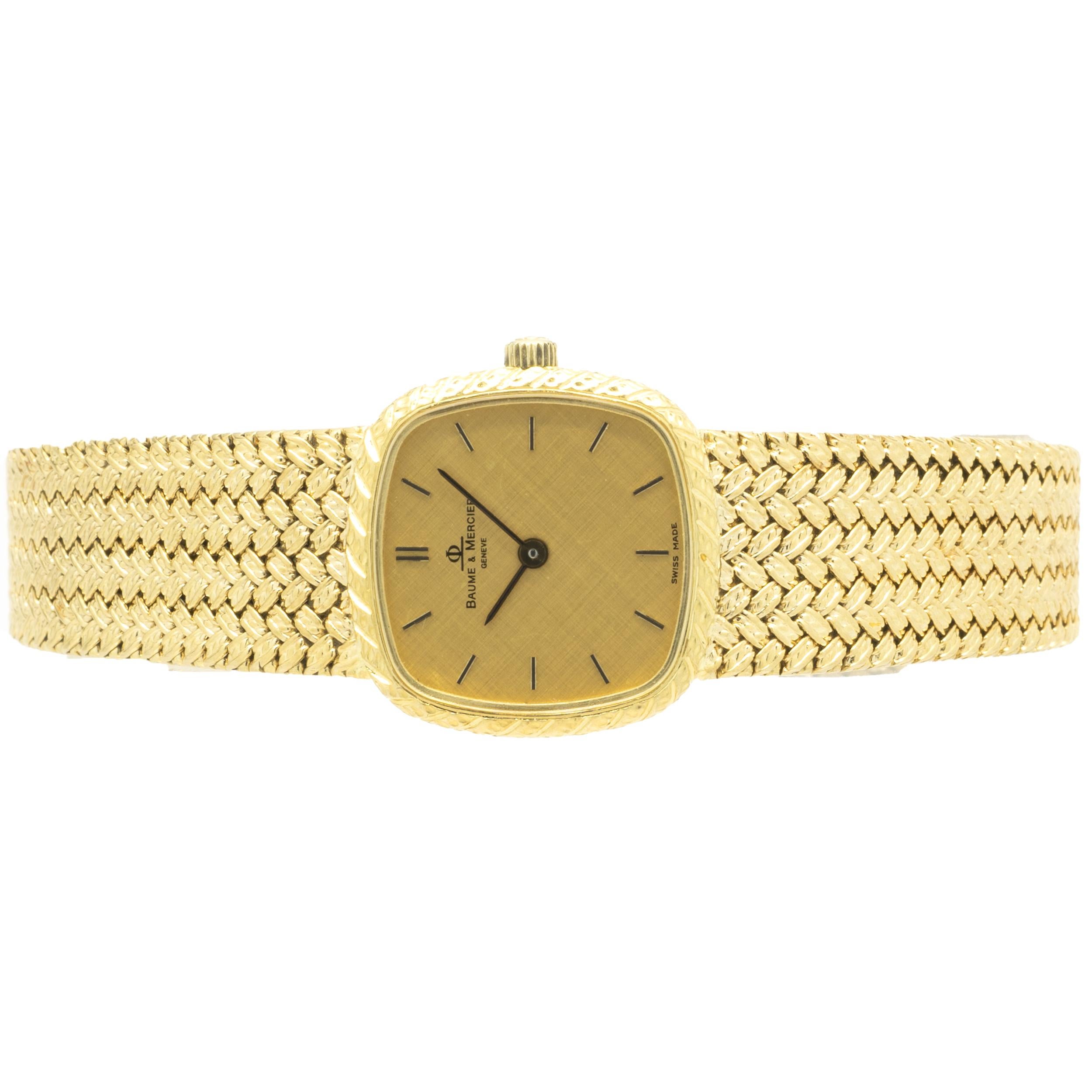 Movement: quartz
Function: hours, minutes
Case: 20.5mm 18K yellow gold cushion case
Band: 18K yellow gold mesh style bracelet 
Dial: champagne etched stick dial
Serial # 1880XXX
Reference # vintage ladies


No box or papers
Guaranteed to be