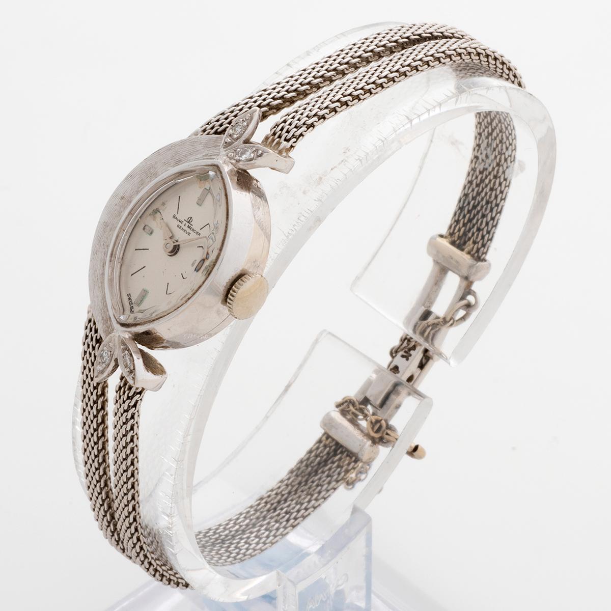 Baume & Mercier 1950's Cocktail Watch. 14ct Elliptical White Gold (stamped).... In Good Condition For Sale In Canterbury, England