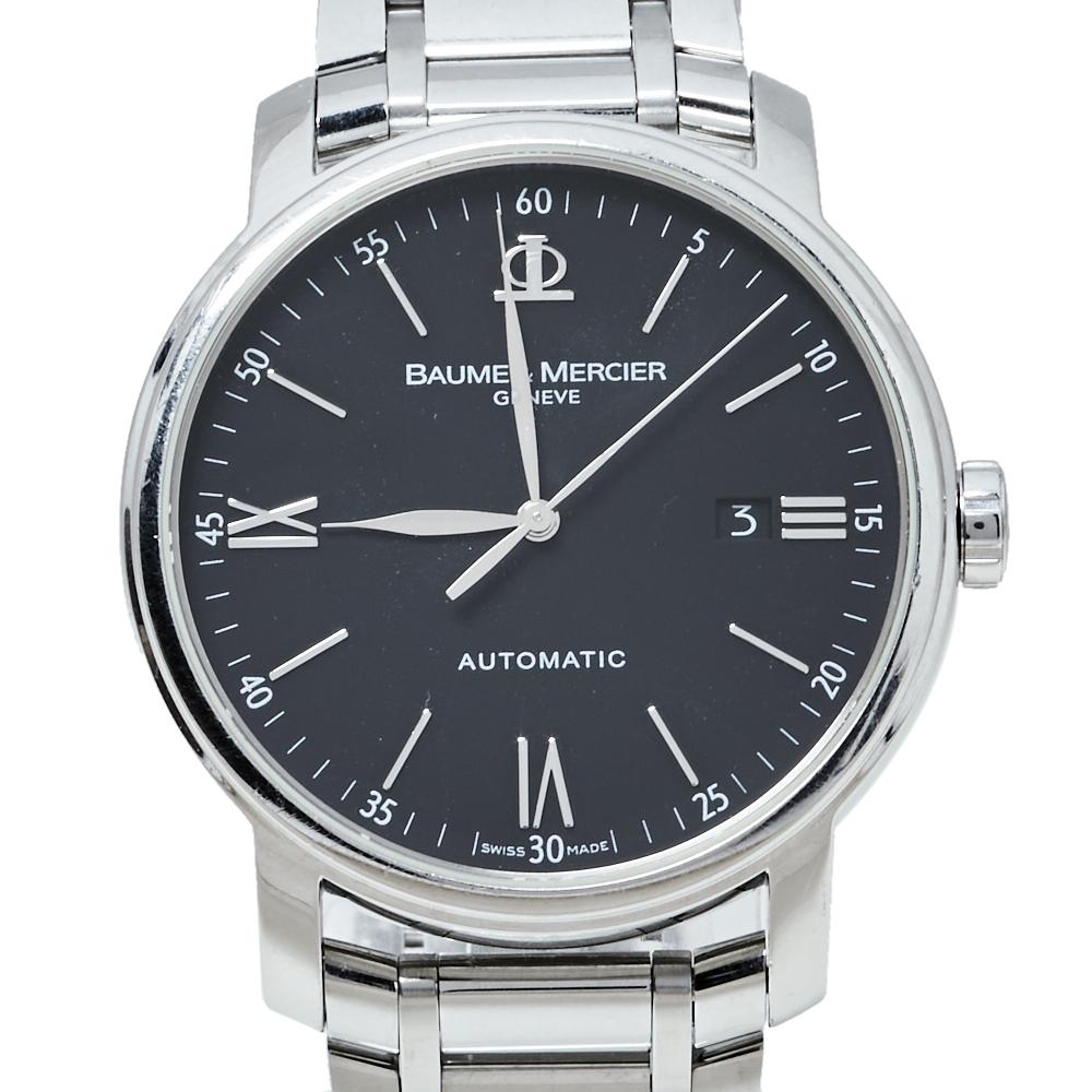 You truly deserve to own this timepiece from Baume & Mercier. It is beautifully crafted to assist your grand style. Swiss-made, the watch is cast in stainless steel. It has an automatic movement and carries a gorgeous black dial with elegant markers