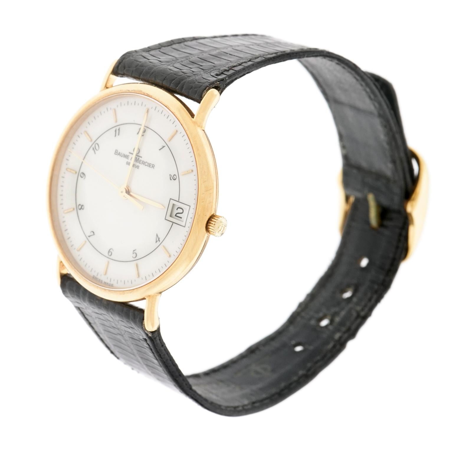 Baume & Mercier Classic Men's Wristwatch 18 Karat, circa 2000s In Good Condition In Litchfield, CT