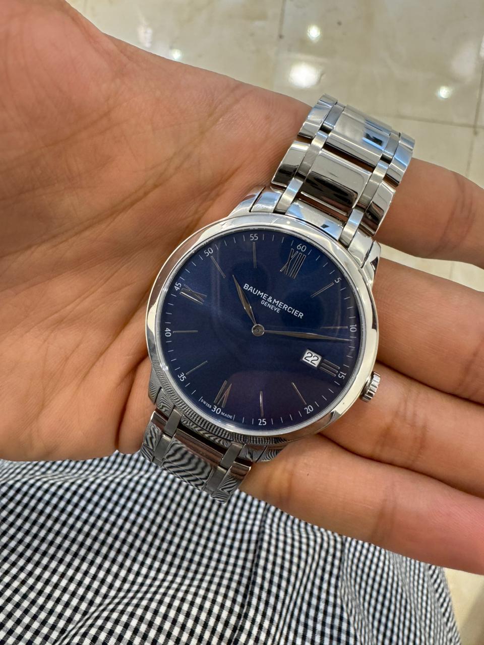 Baume & Mercier Classima 65809 Blue Dial Men's Swiss Stainless Steel Watch In Excellent Condition In Toronto, CA