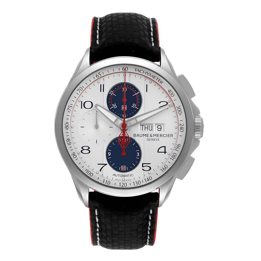 Baume Mercier Clifton Club Shelby Cobra 1964 Limited Mens Watch 10342 Unworn. Mouvement chronographe automatique à remontage automatique. Rotor automatique de type Daytona. Boîtier en acier inoxydable de 44.0 mm de diamètre. Fond de boîtier en verre