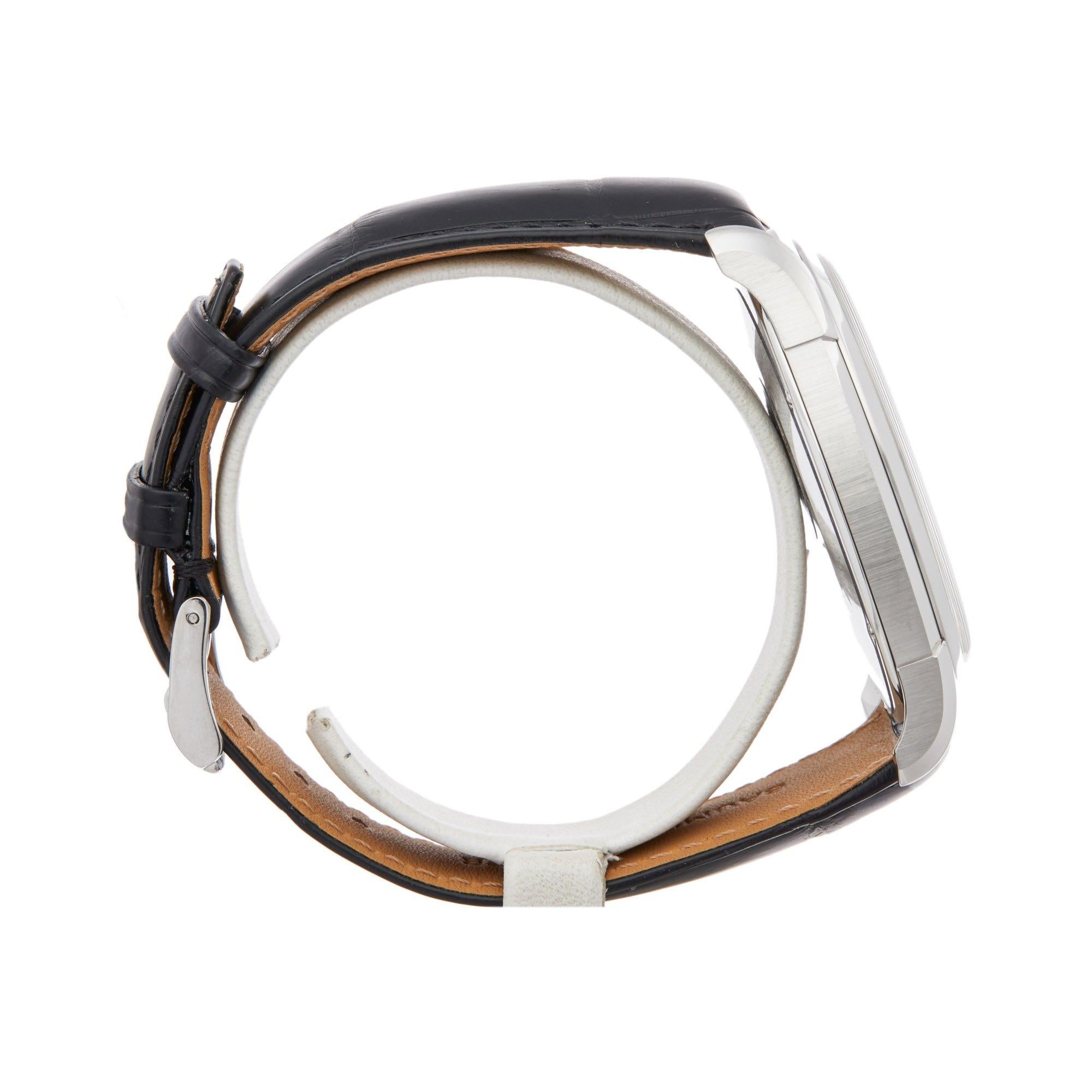 Baume & Mercier Clifton M0A10419 Men's Stainless Steel Watch In Excellent Condition In Bishops Stortford, Hertfordshire