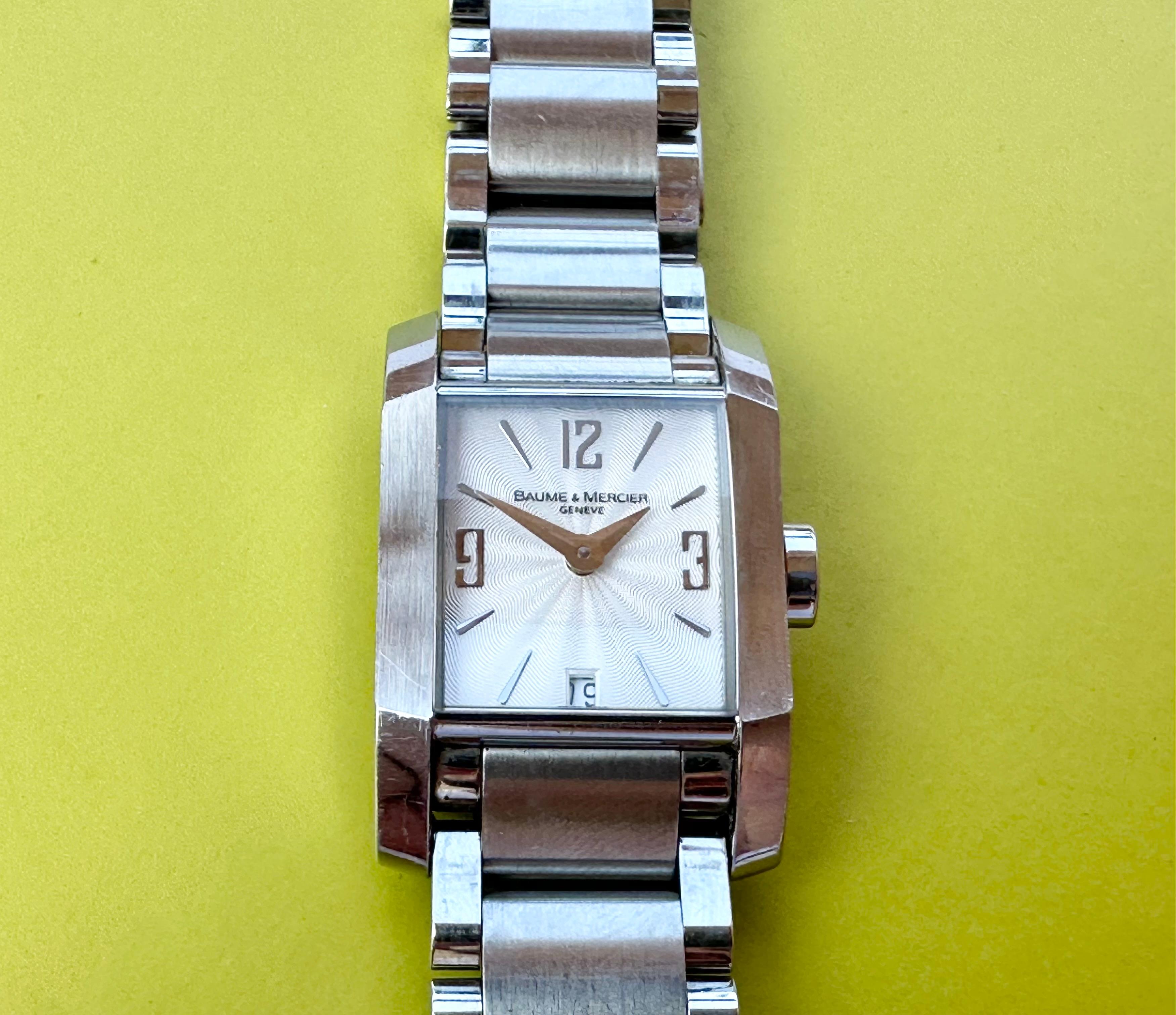 Baume & Mercier Hampton, montre-bracelet pour femme Réf. 65488 en acier inoxydable Bon état - En vente à Toronto, CA