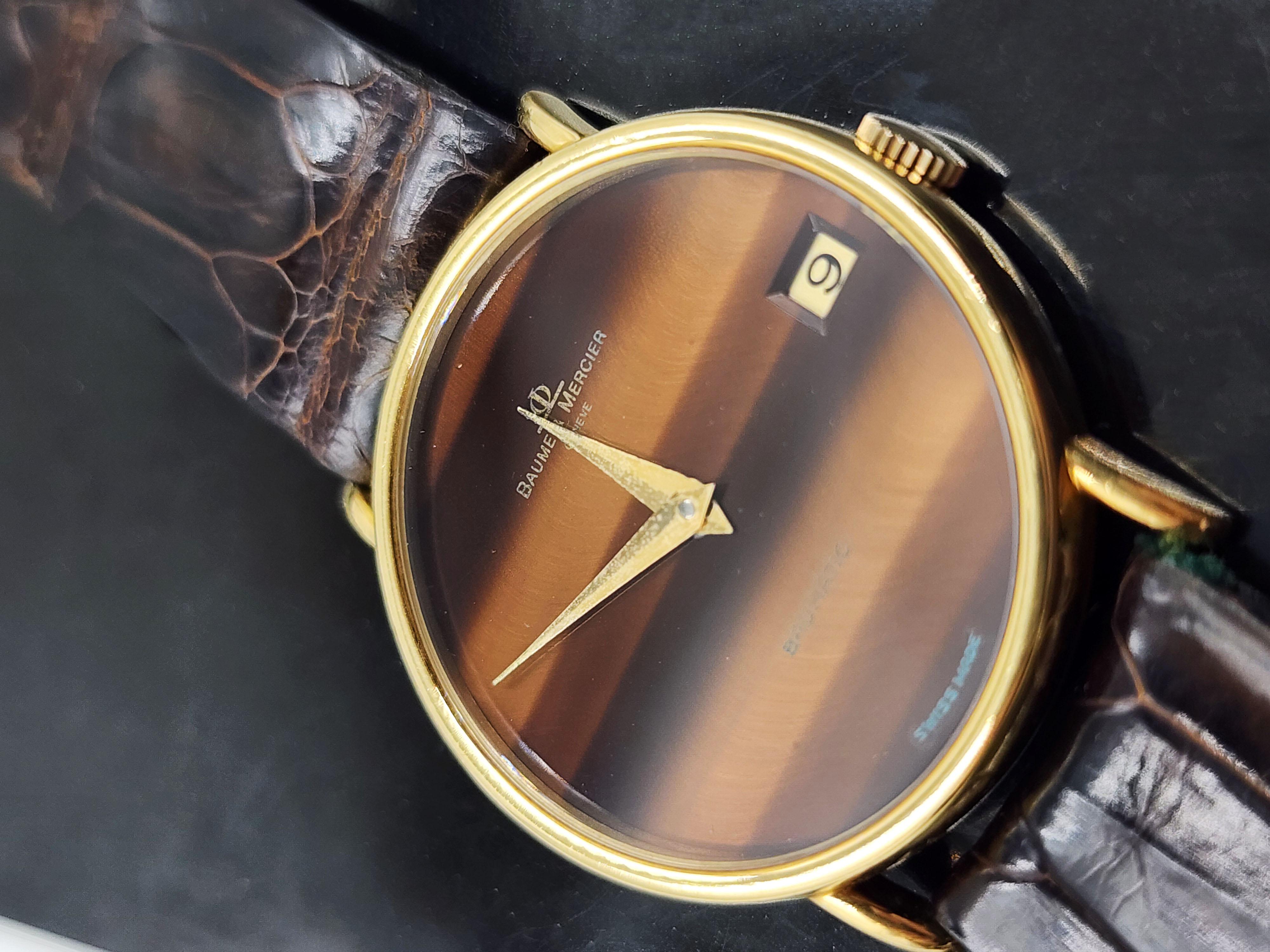 Post-Modern Baume & Mercier Men's Calendar Watch in 18 kt Gold Vintage For Sale