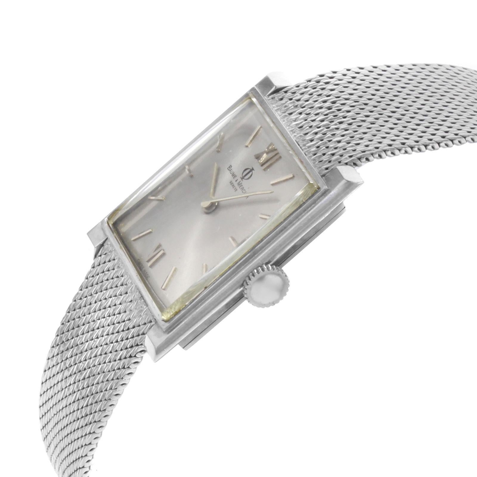 Baume & Mercier Square Silver Dial 14 Karat White Gold Hand Wind Ladies Watch In Good Condition In New York, NY