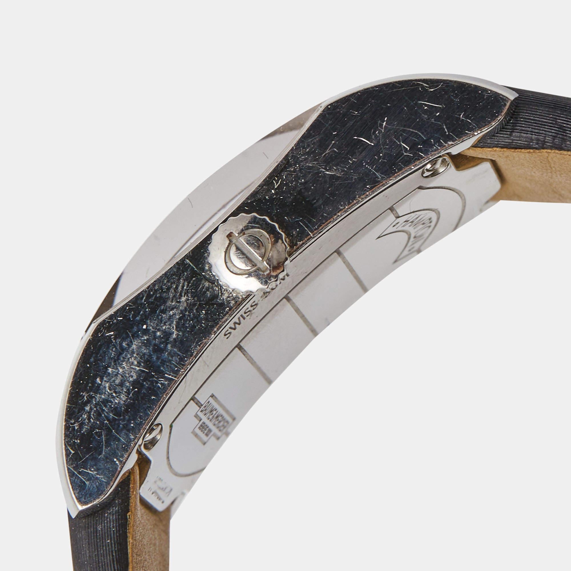 Baume & Mercier Montre-bracelet Hampton pour femme en acier inoxydable, cuir et diamants, 27 mm Bon état à Dubai, Al Qouz 2