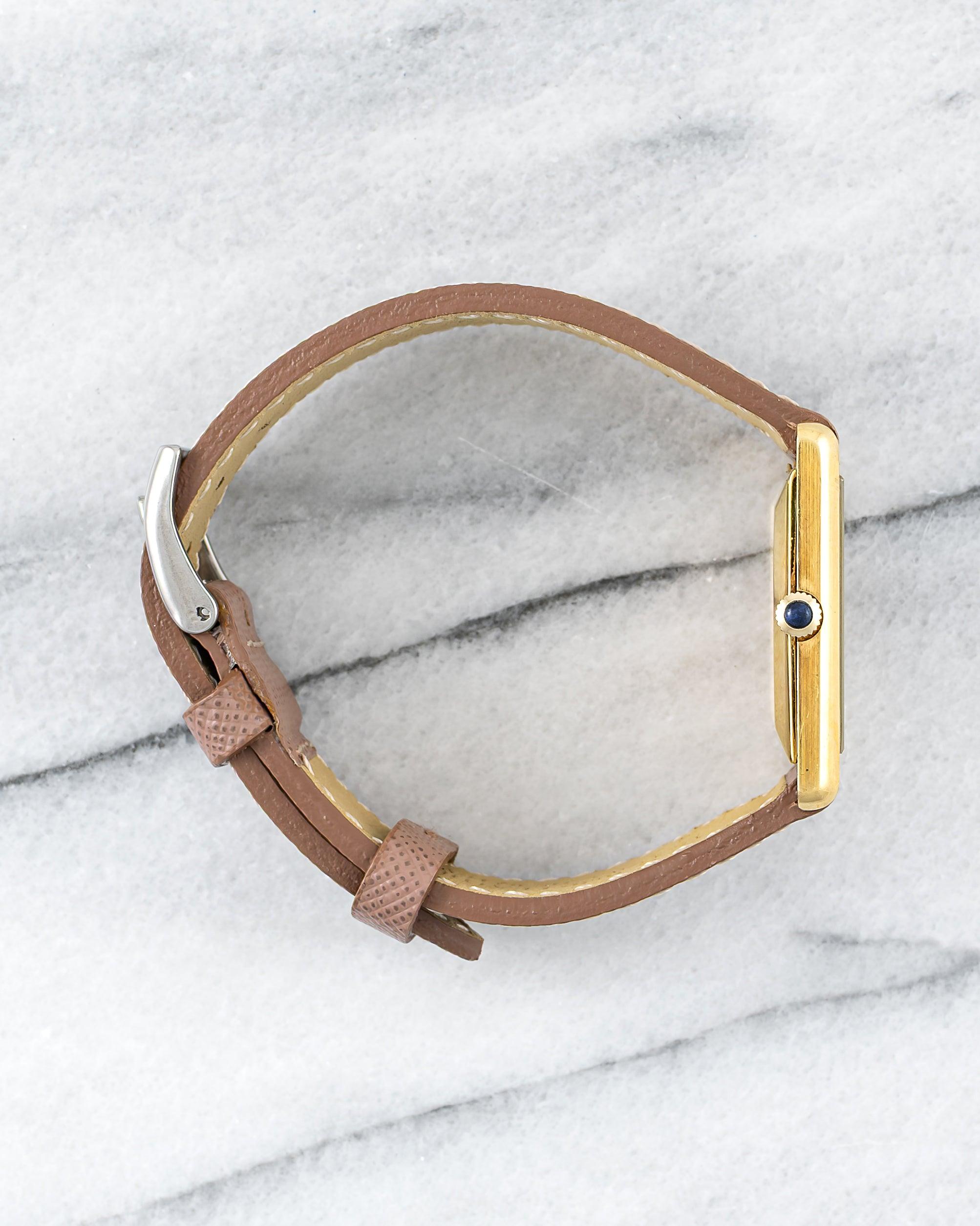 Women's or Men's Baume & Mercier Tiger Eye Dial Watch in 18K yellow gold, 1970s For Sale