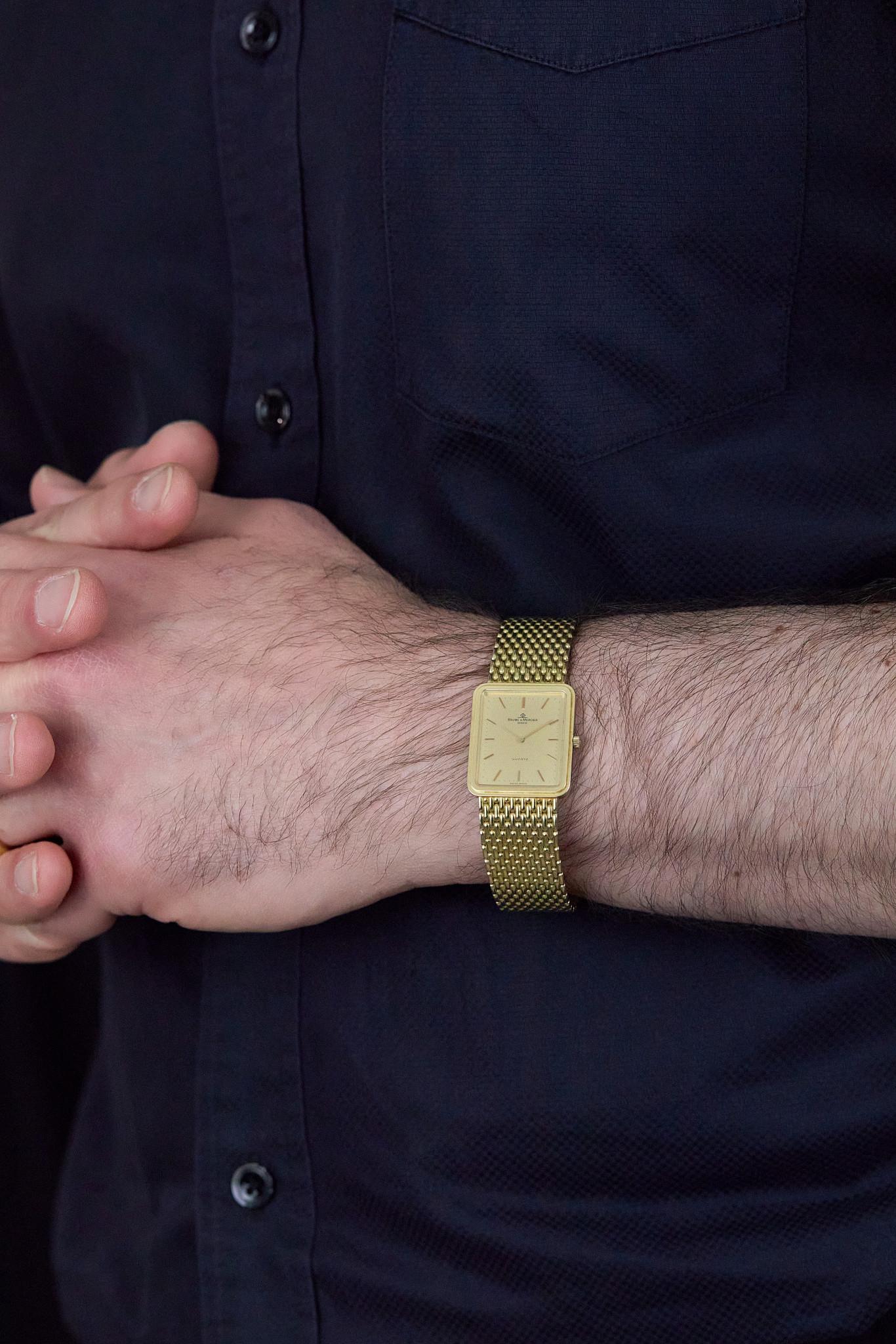 Reloj de pulsera unisex Baume & Mercier Vintage Square de los años 80 en oro amarillo de 14 quilates en venta 5