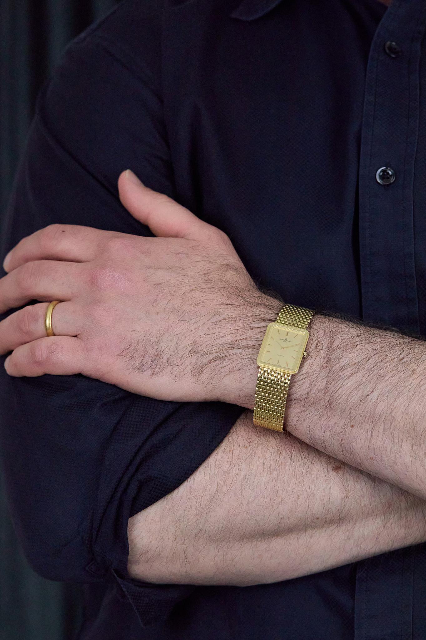 Reloj de pulsera unisex Baume & Mercier Vintage Square de los años 80 en oro amarillo de 14 quilates en venta 4