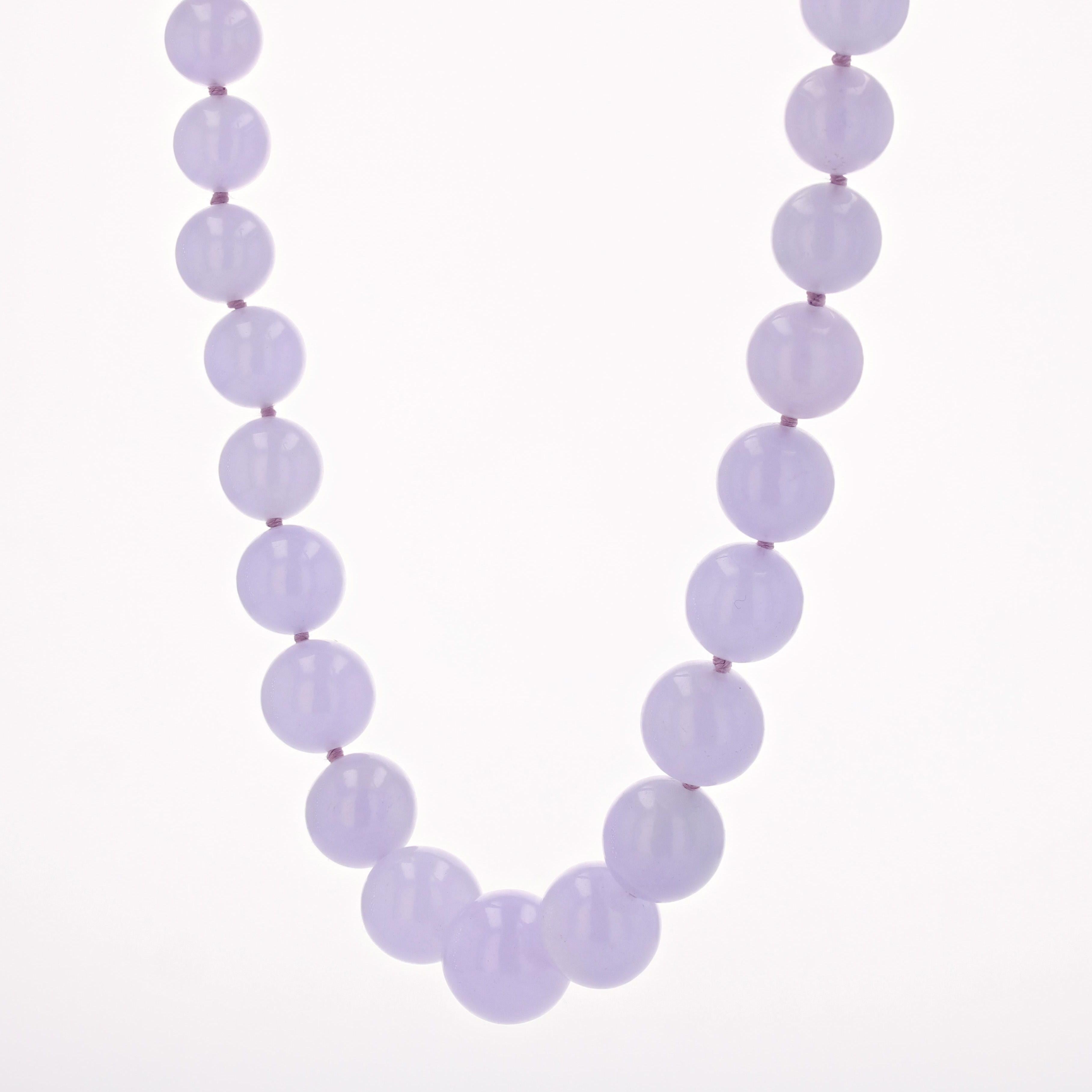 Baume Modern Parma Jade Jadeite Beads 18 Karat White Gold Necklace For Sale 2