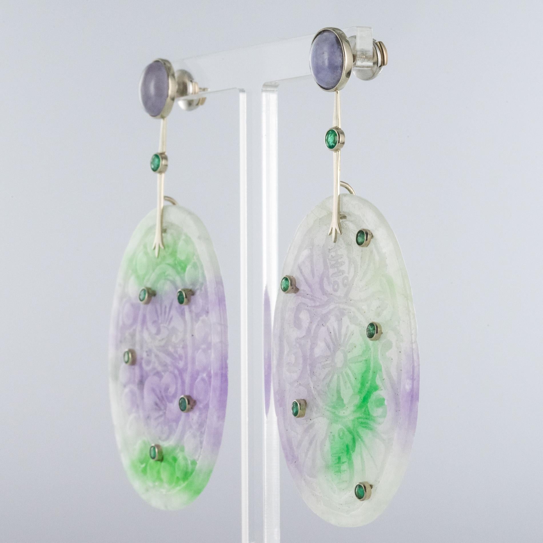Art Deco Baume Purple Jade Emeralds 18 Karat White Gold Dangle Earrings For Sale
