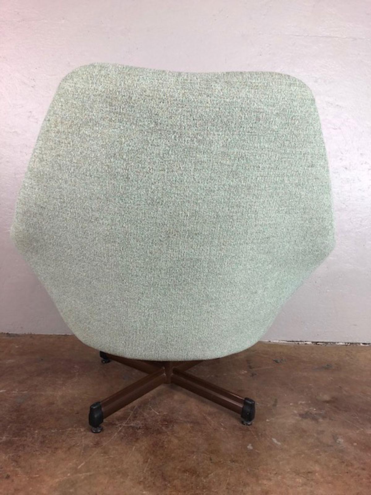 American Baumritter Viko Lounge Chair For Sale