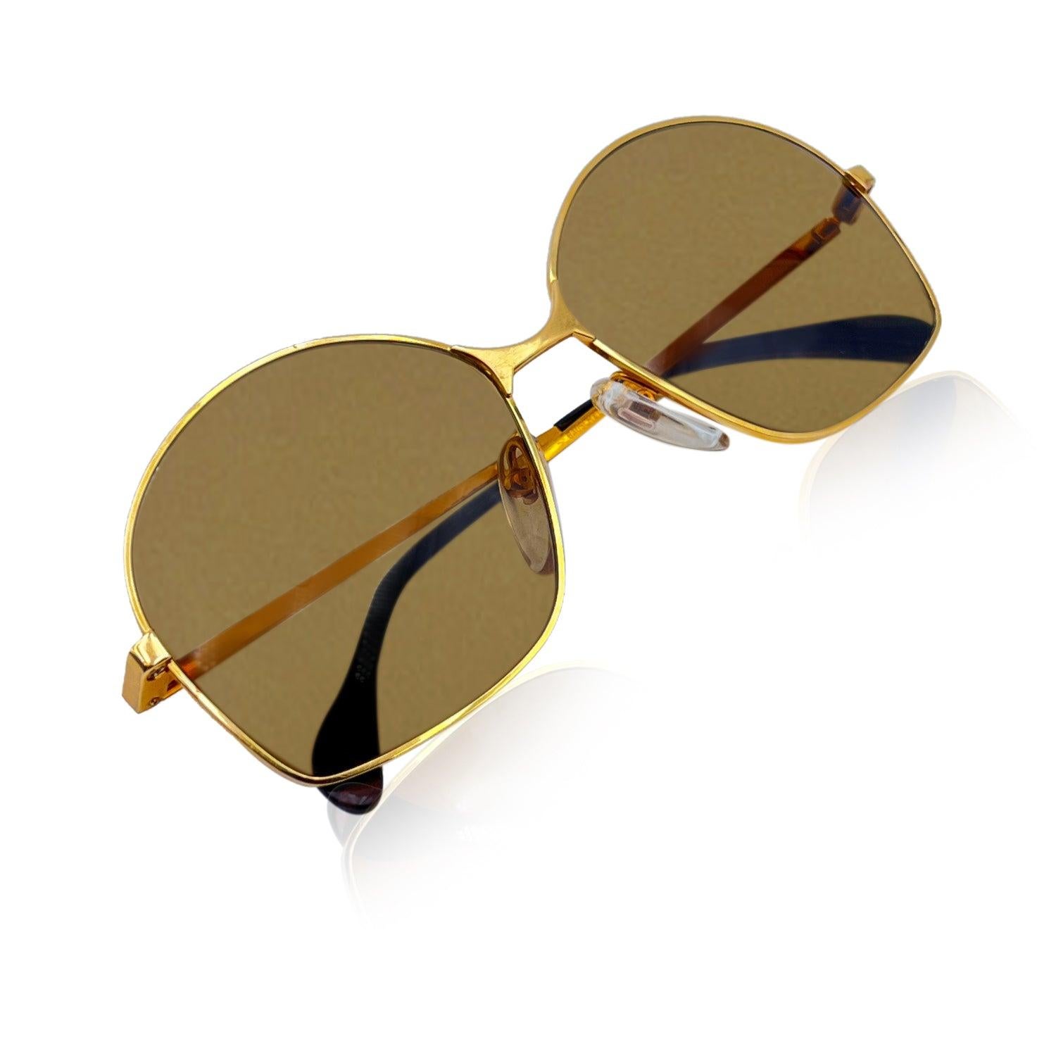 VERY RARE - Mint, Squared shaped Vintage Sunglasses by Bausch & Lomb, 