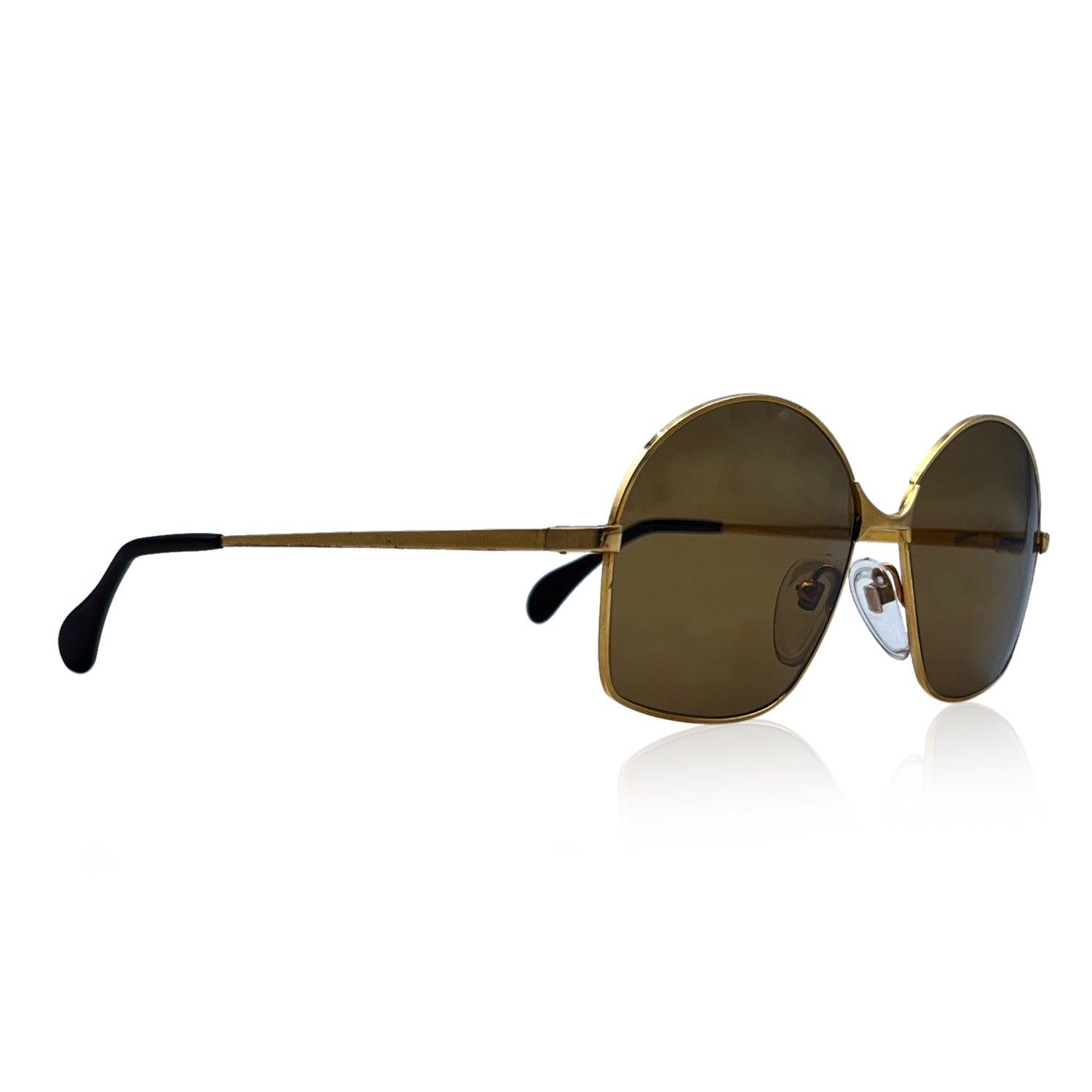 Bausch & Lomb Vintage 70s Mint Unisex Gold Sunglasses Mod. 516 In Excellent Condition For Sale In Rome, Rome