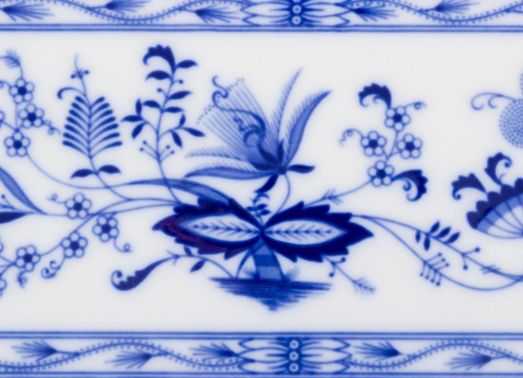 Bavaria, Germany. Porcelain tray. Blue Onion-patterned. Printed decoration. In Excellent Condition For Sale In København, Copenhagen