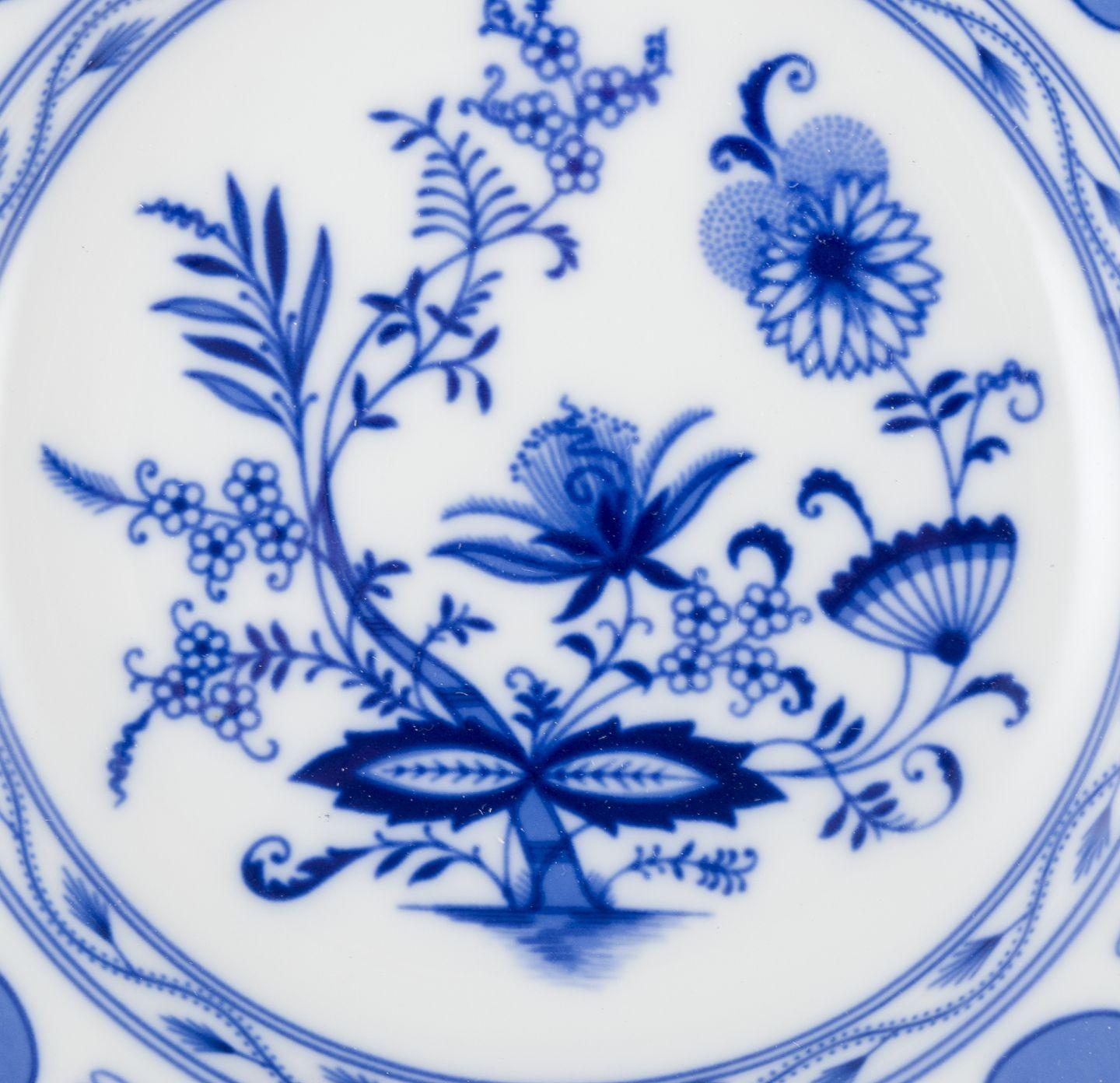 Bavaria, Germany. Set of six deep porcelain plates. Blue Onion pattern. For Sale 2
