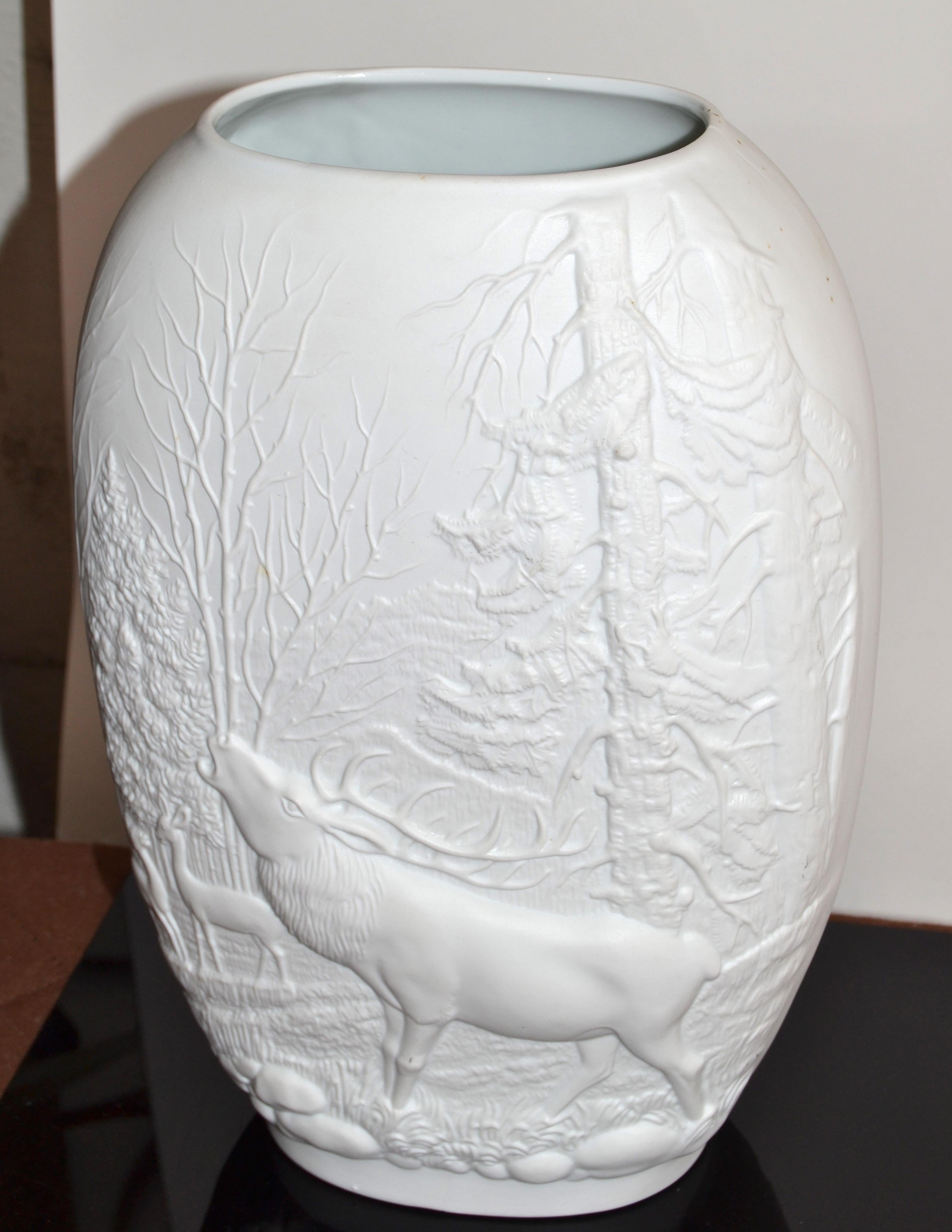 Bavaria Rosenthal White Bisque Flower Vase 2D Forrest Royal Porcelain Germany For Sale 6